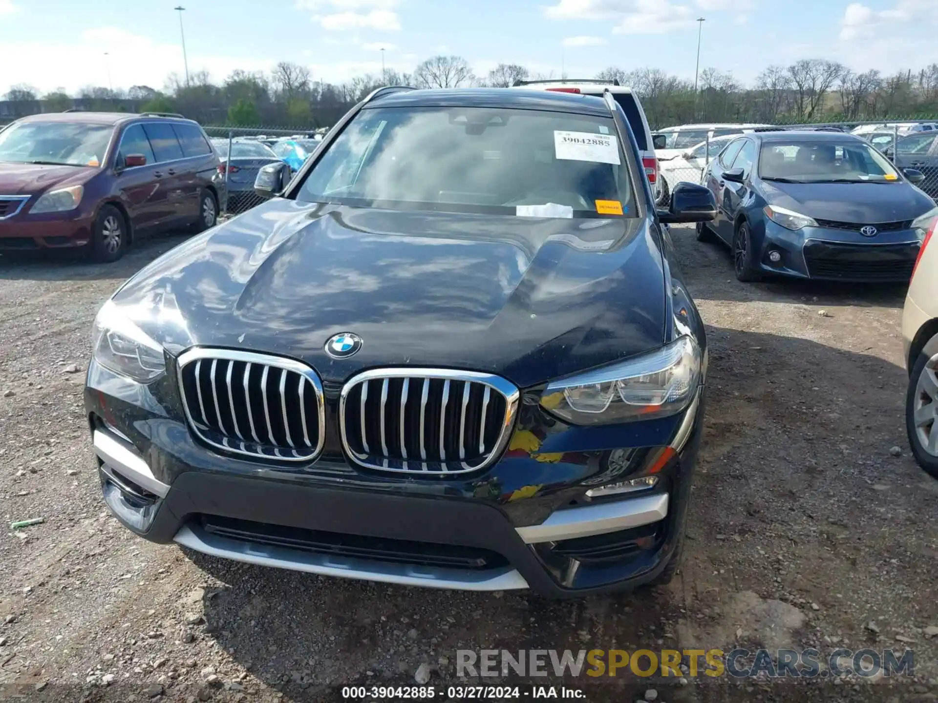 12 Photograph of a damaged car 5UXTR7C59KLF26925 BMW X3 2019