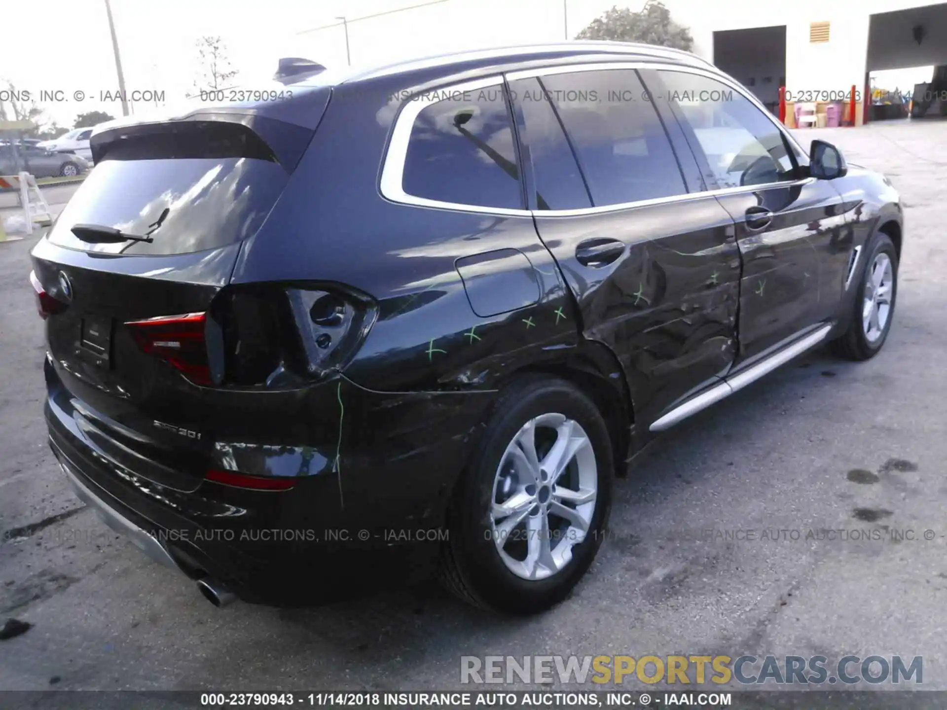 4 Photograph of a damaged car 5UXTR7C59KLF26973 Bmw X3 2019