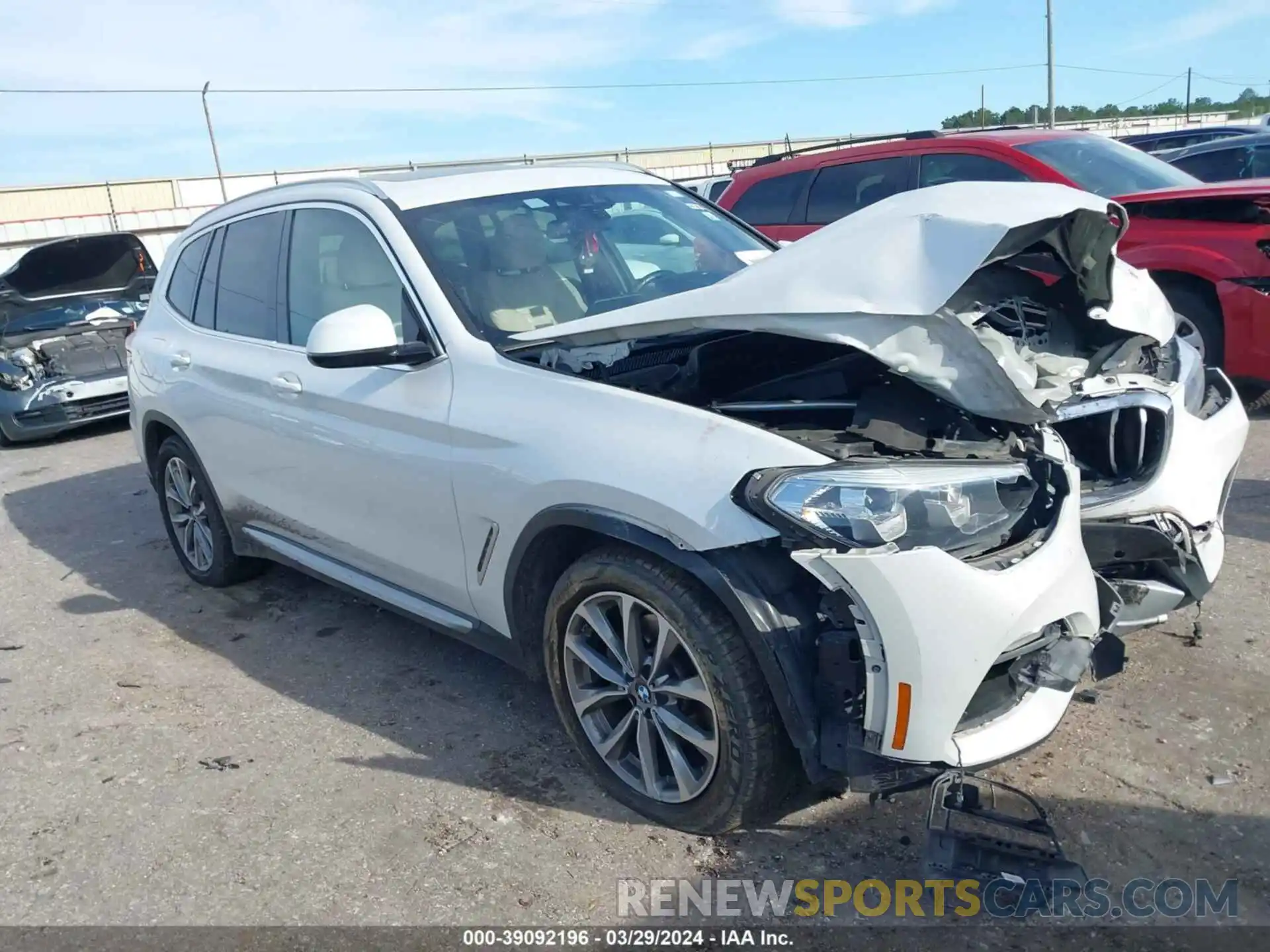 1 Фотография поврежденного автомобиля 5UXTR7C59KLF29288 BMW X3 2019