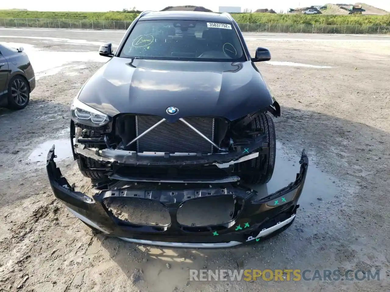 9 Photograph of a damaged car 5UXTR7C59KLF31493 BMW X3 2019