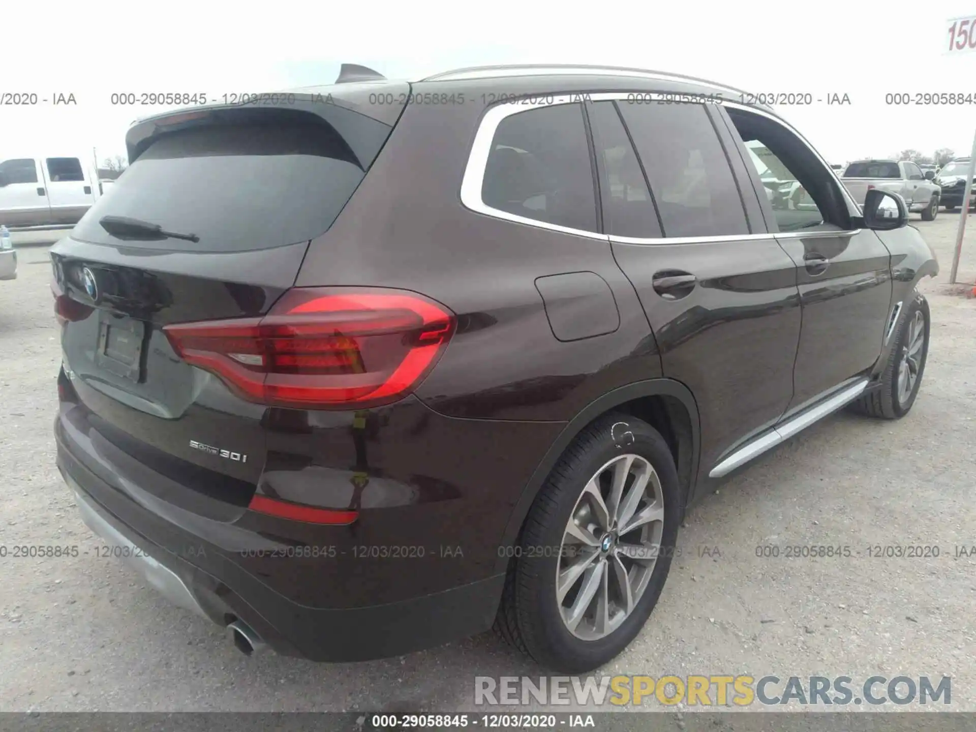 4 Фотография поврежденного автомобиля 5UXTR7C59KLF32210 BMW X3 2019