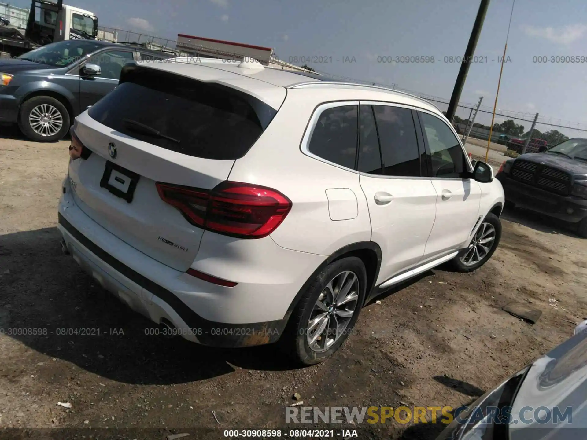 4 Фотография поврежденного автомобиля 5UXTR7C59KLF32773 BMW X3 2019