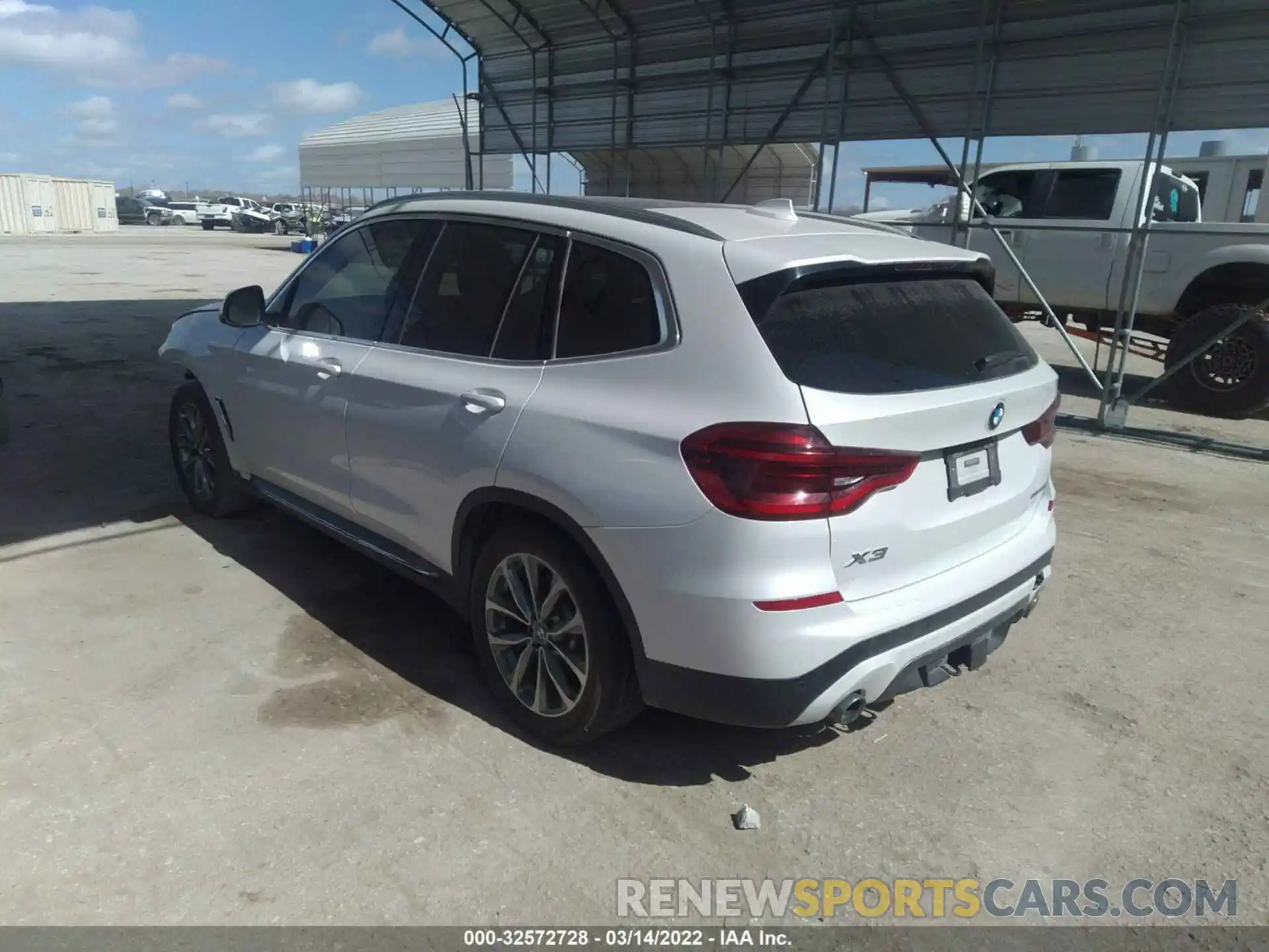 3 Photograph of a damaged car 5UXTR7C59KLF32837 BMW X3 2019