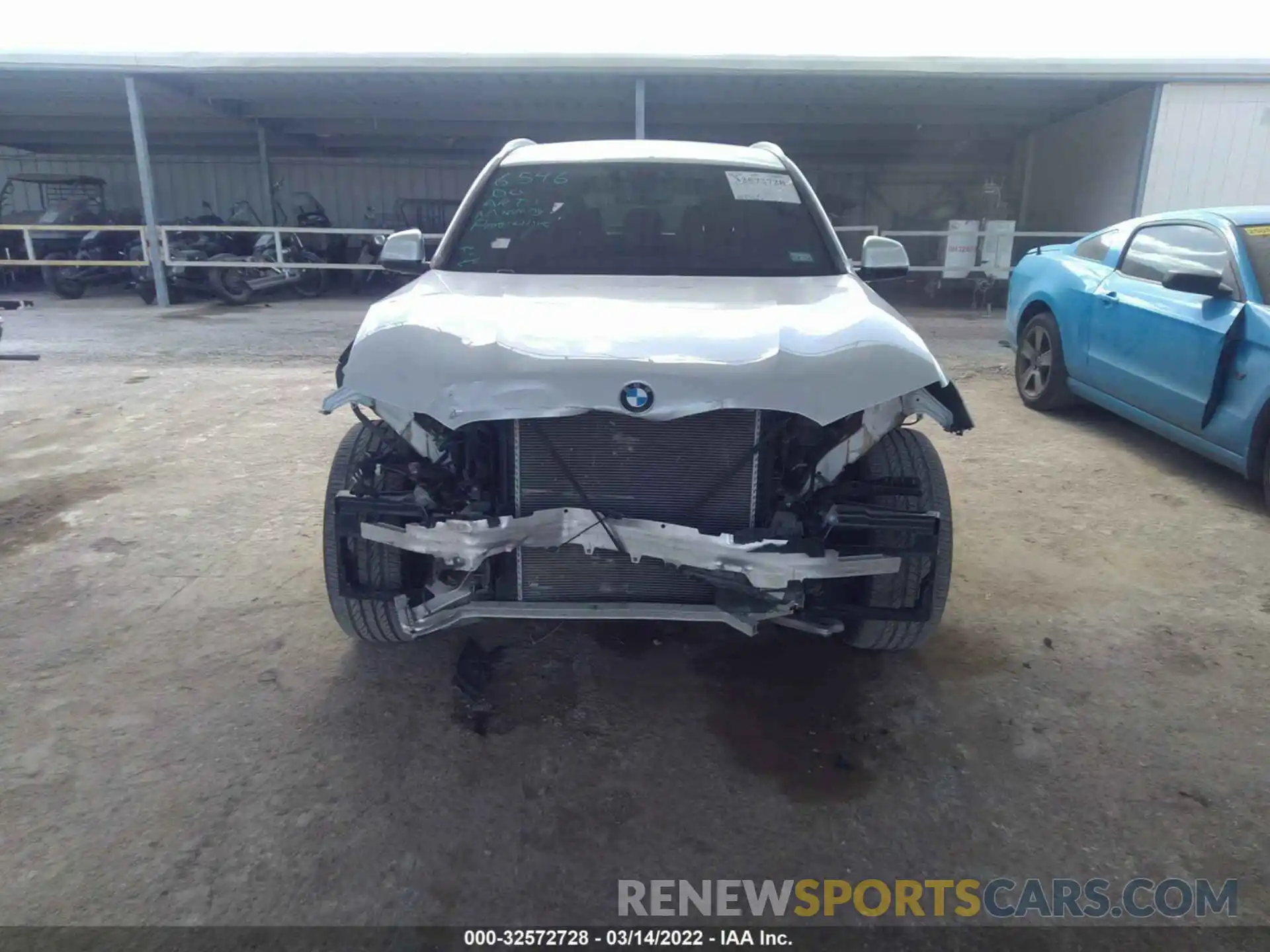 6 Photograph of a damaged car 5UXTR7C59KLF32837 BMW X3 2019