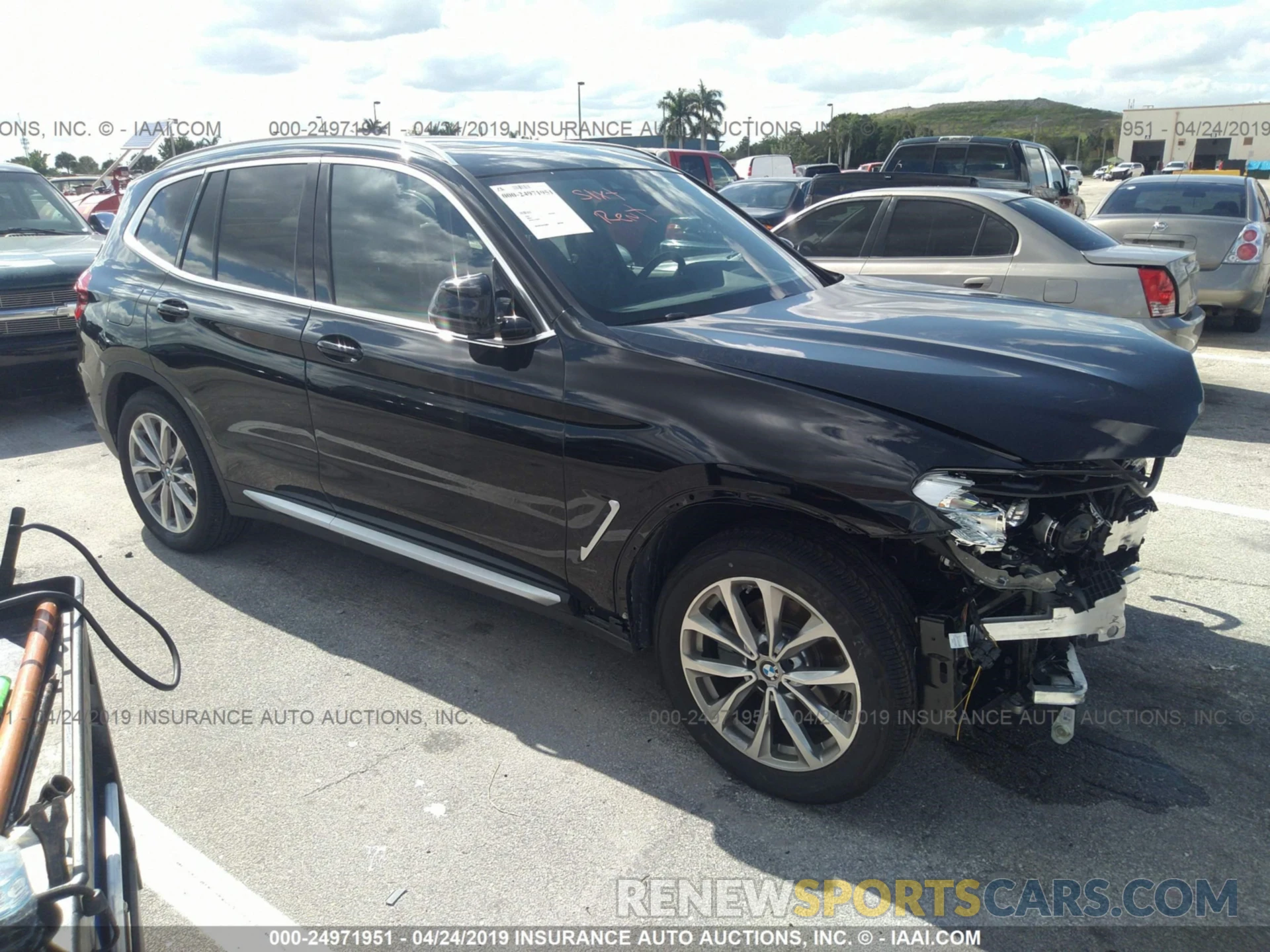 1 Photograph of a damaged car 5UXTR7C59KLF33129 BMW X3 2019