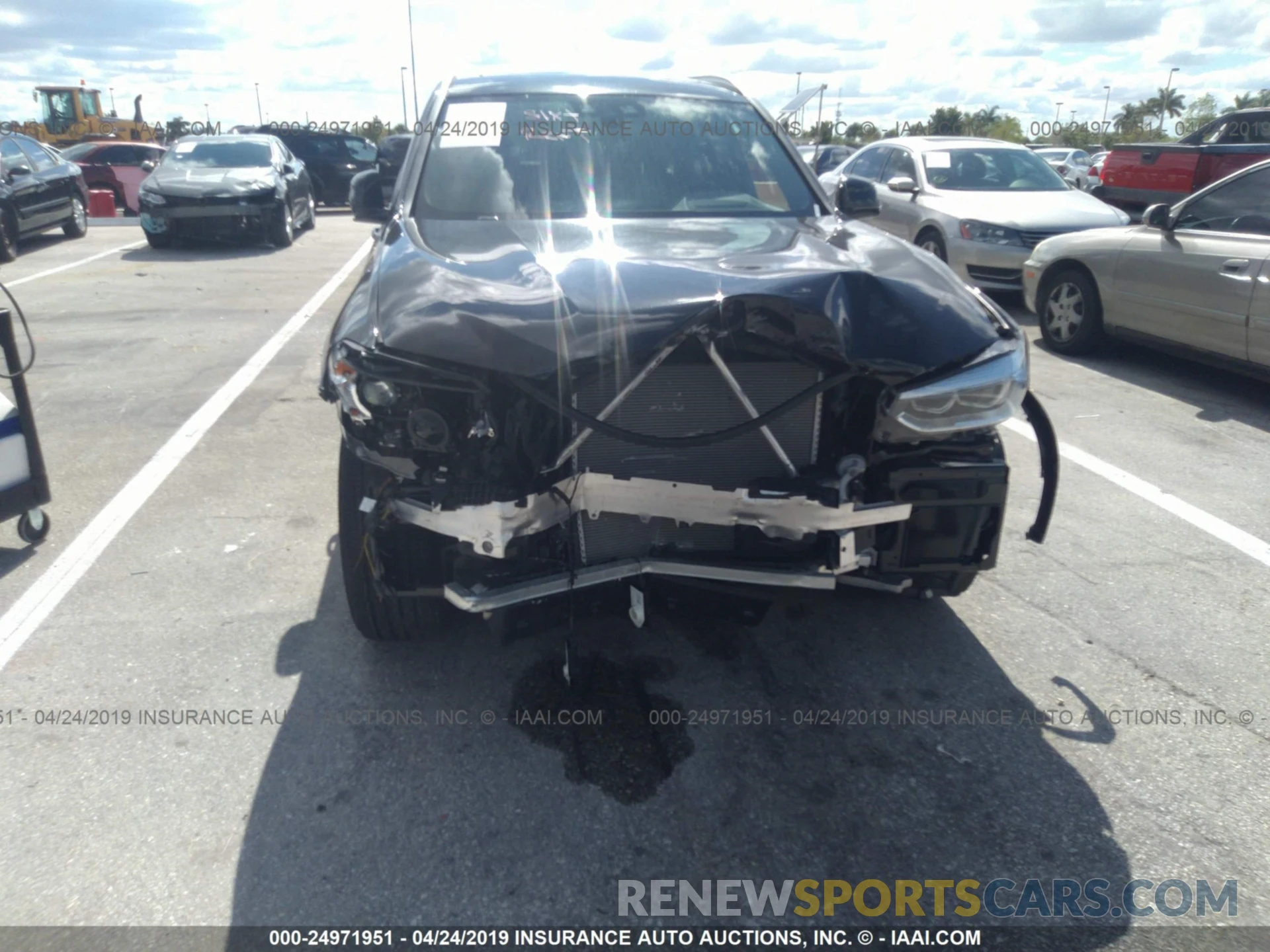 6 Photograph of a damaged car 5UXTR7C59KLF33129 BMW X3 2019