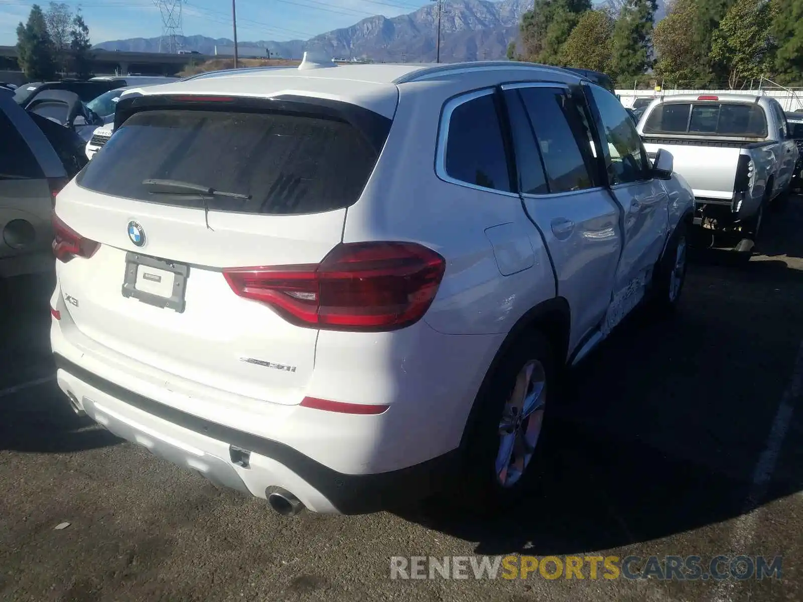 4 Фотография поврежденного автомобиля 5UXTR7C59KLR39635 BMW X3 2019