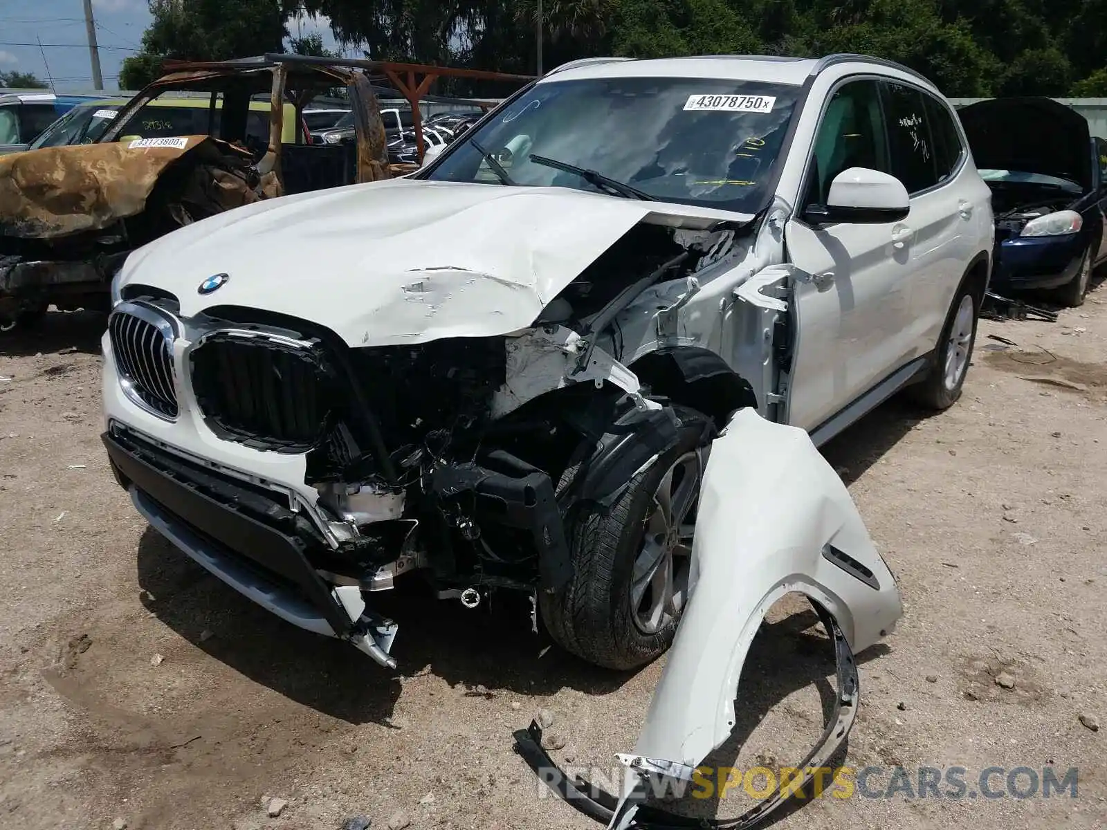 2 Фотография поврежденного автомобиля 5UXTR7C59KLR44530 BMW X3 2019