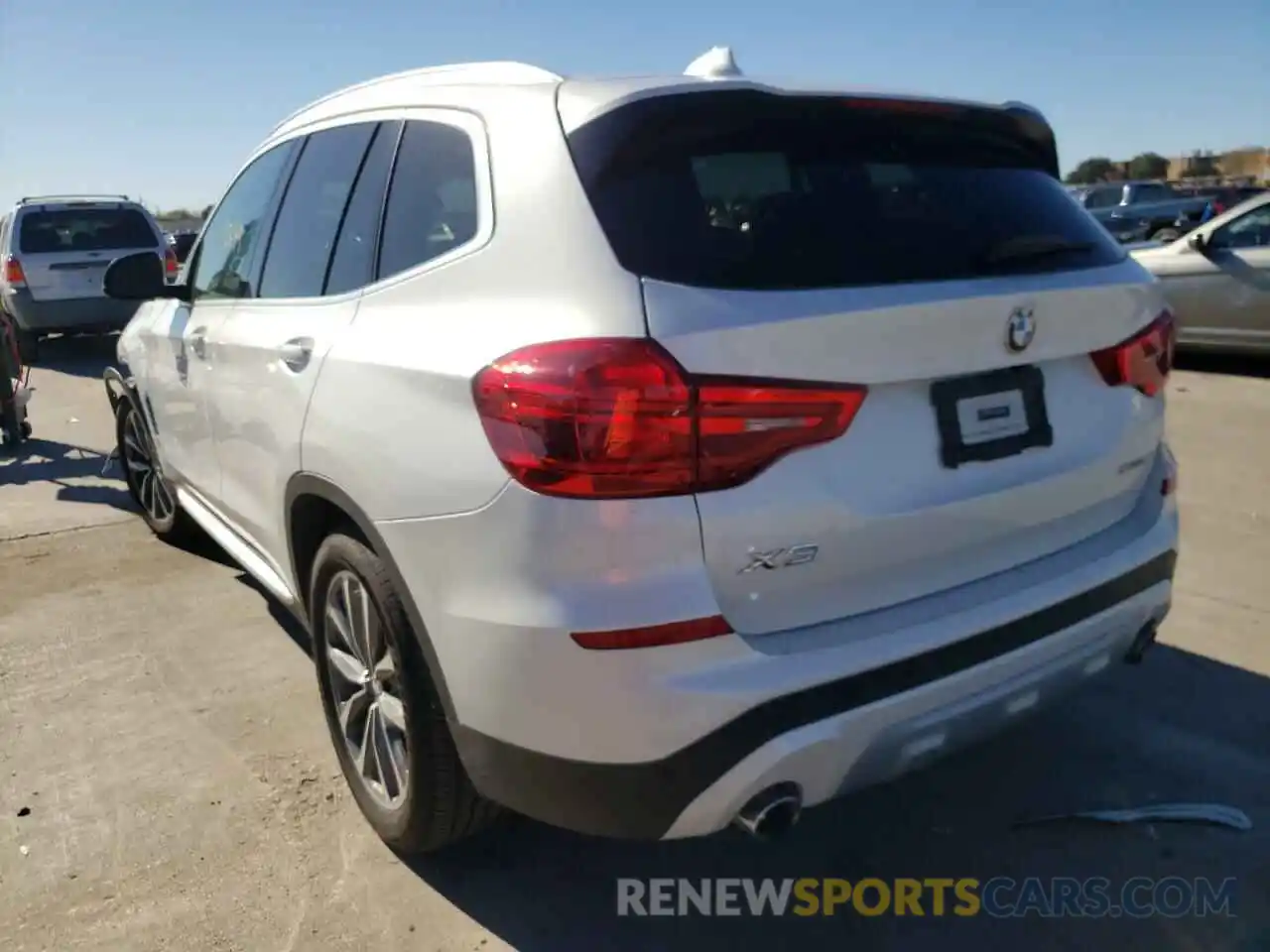 3 Photograph of a damaged car 5UXTR7C59KLR48092 BMW X3 2019