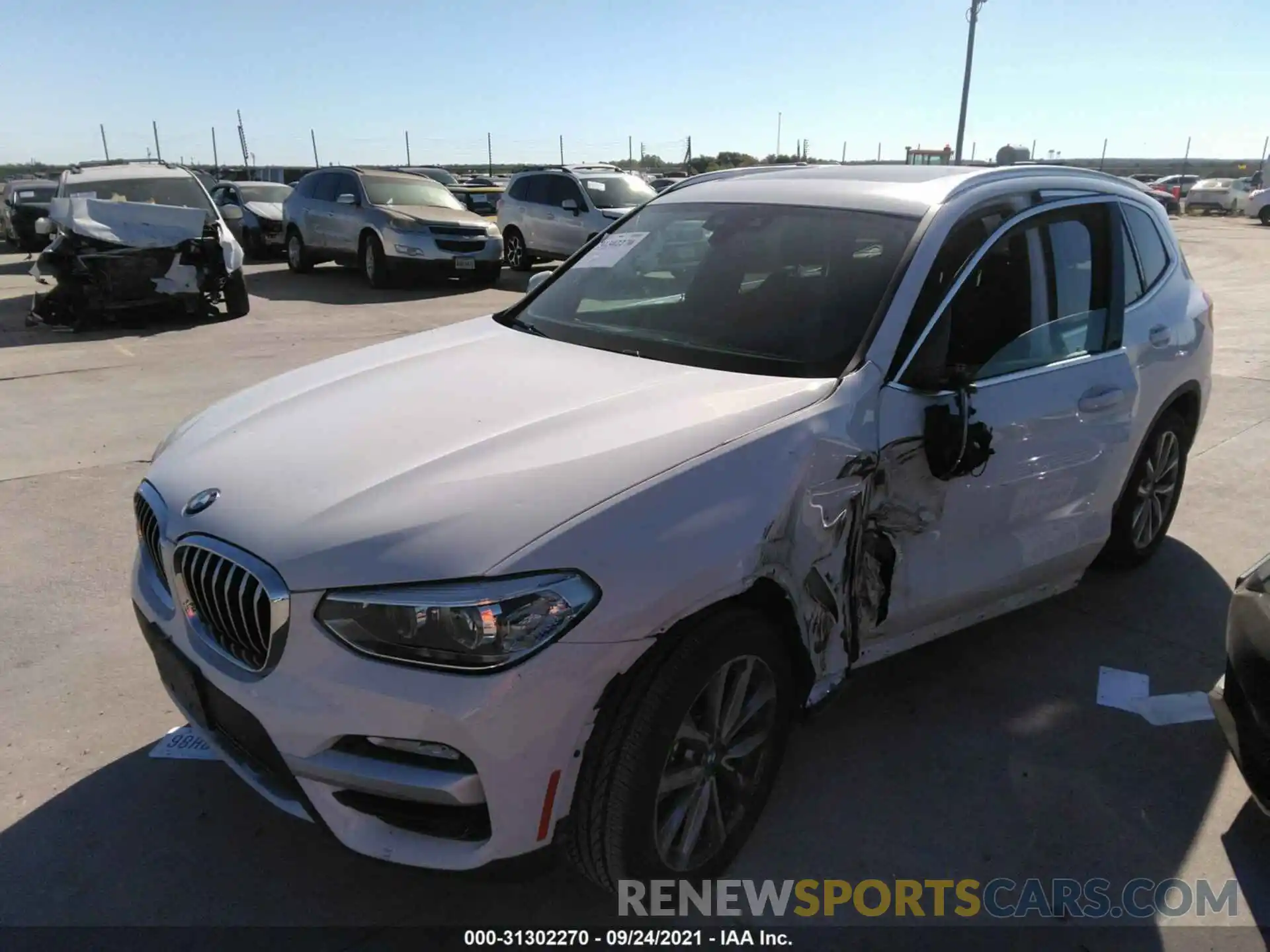 2 Фотография поврежденного автомобиля 5UXTR7C59KLR50148 BMW X3 2019