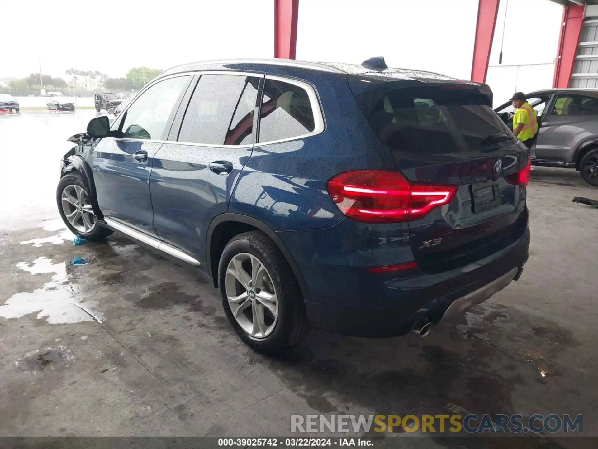 3 Photograph of a damaged car 5UXTR7C59KLR52689 BMW X3 2019