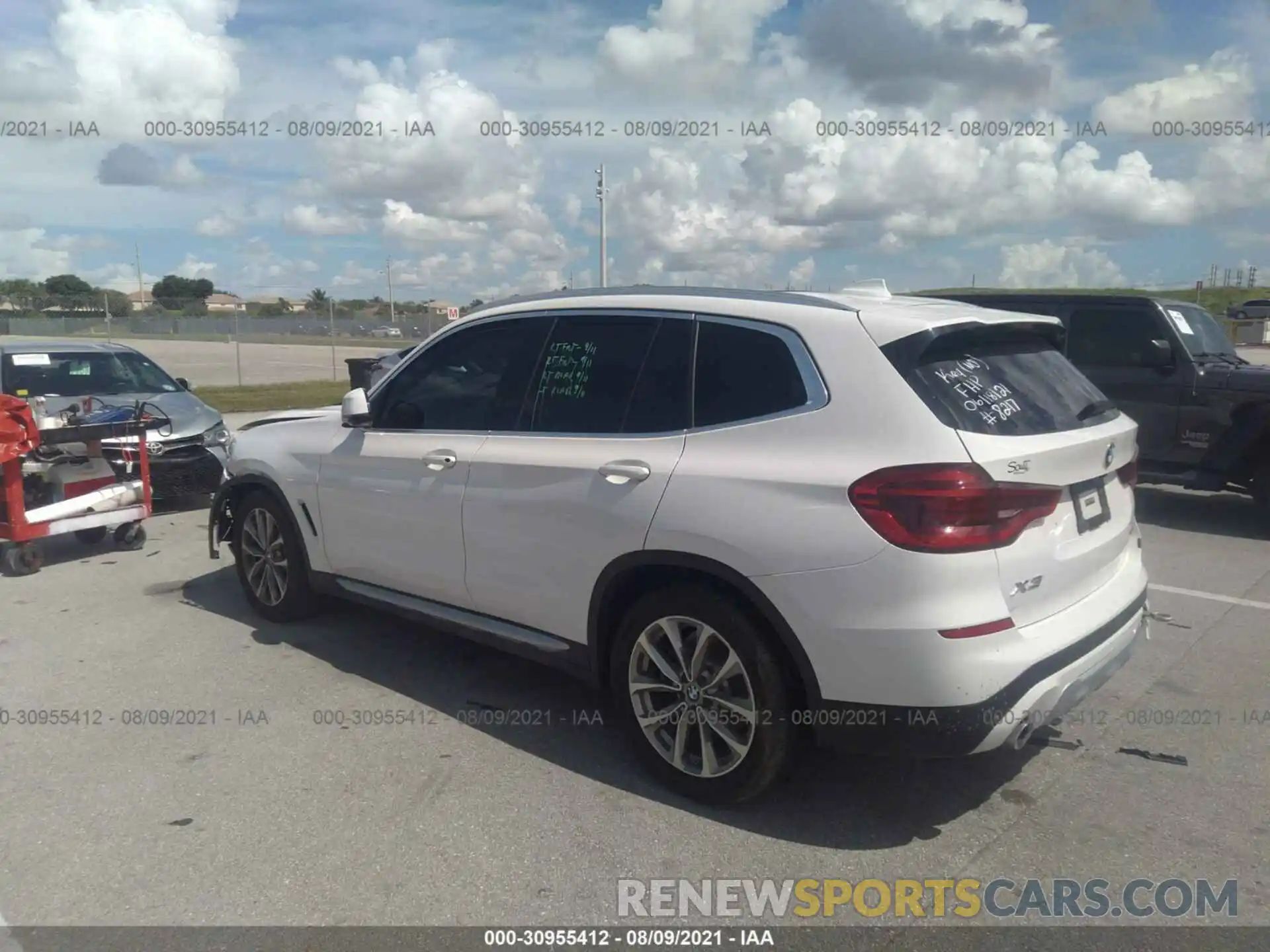 3 Photograph of a damaged car 5UXTR7C5XKLE88217 BMW X3 2019