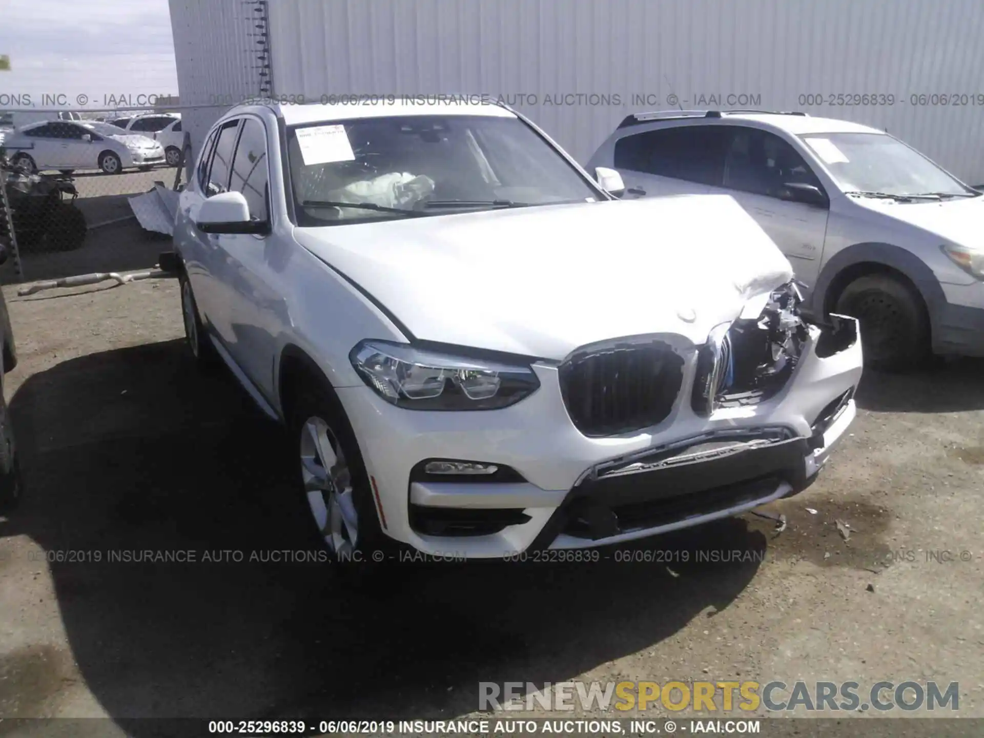 1 Фотография поврежденного автомобиля 5UXTR7C5XKLE93949 BMW X3 2019