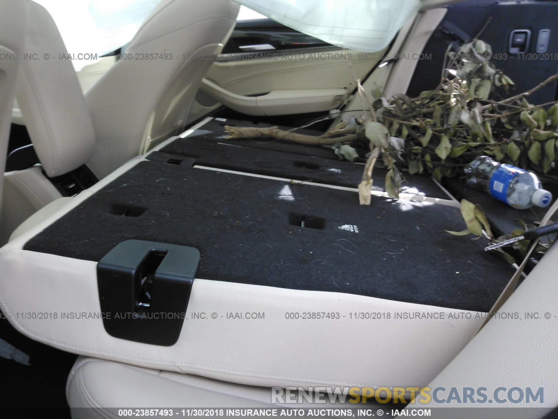 8 Photograph of a damaged car 5UXTR7C5XKLE94535 BMW X3 2019