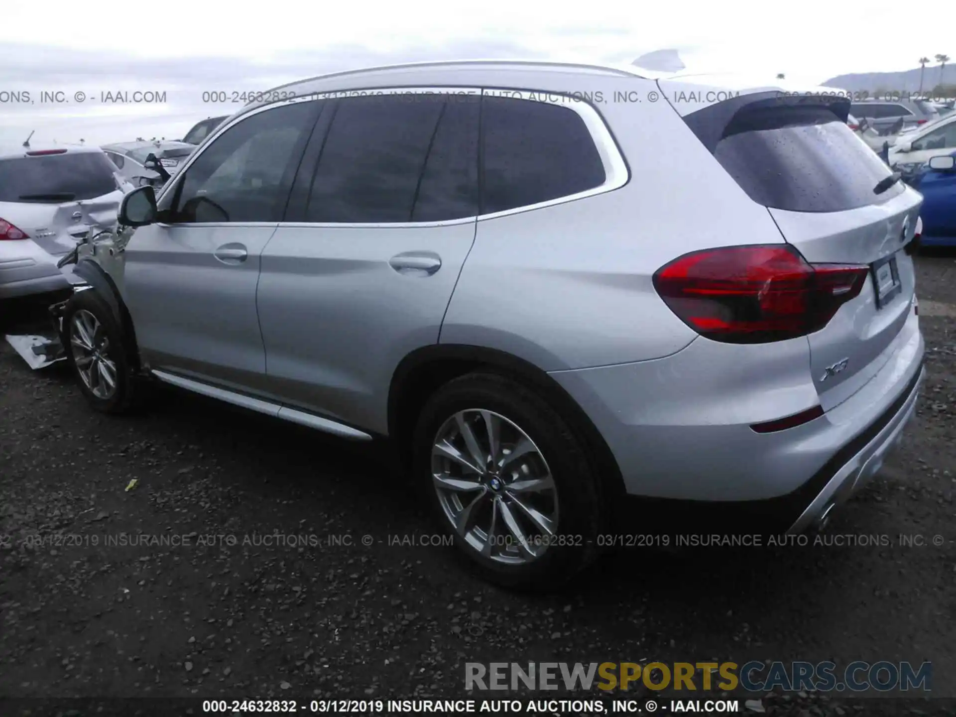 3 Photograph of a damaged car 5UXTR7C5XKLE98178 BMW X3 2019