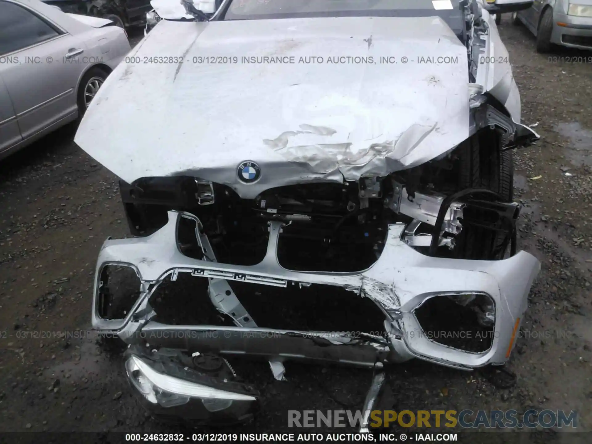 6 Photograph of a damaged car 5UXTR7C5XKLE98178 BMW X3 2019