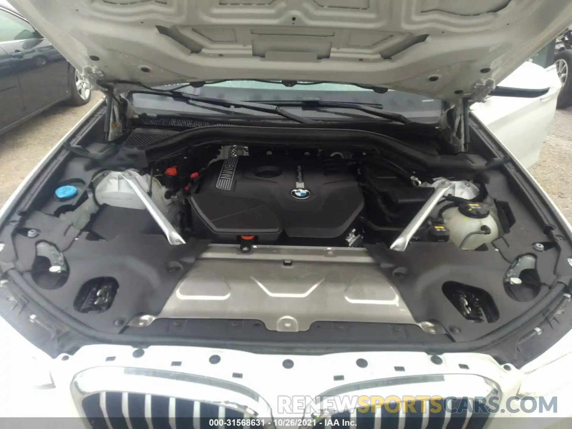 10 Фотография поврежденного автомобиля 5UXTR7C5XKLF23385 BMW X3 2019