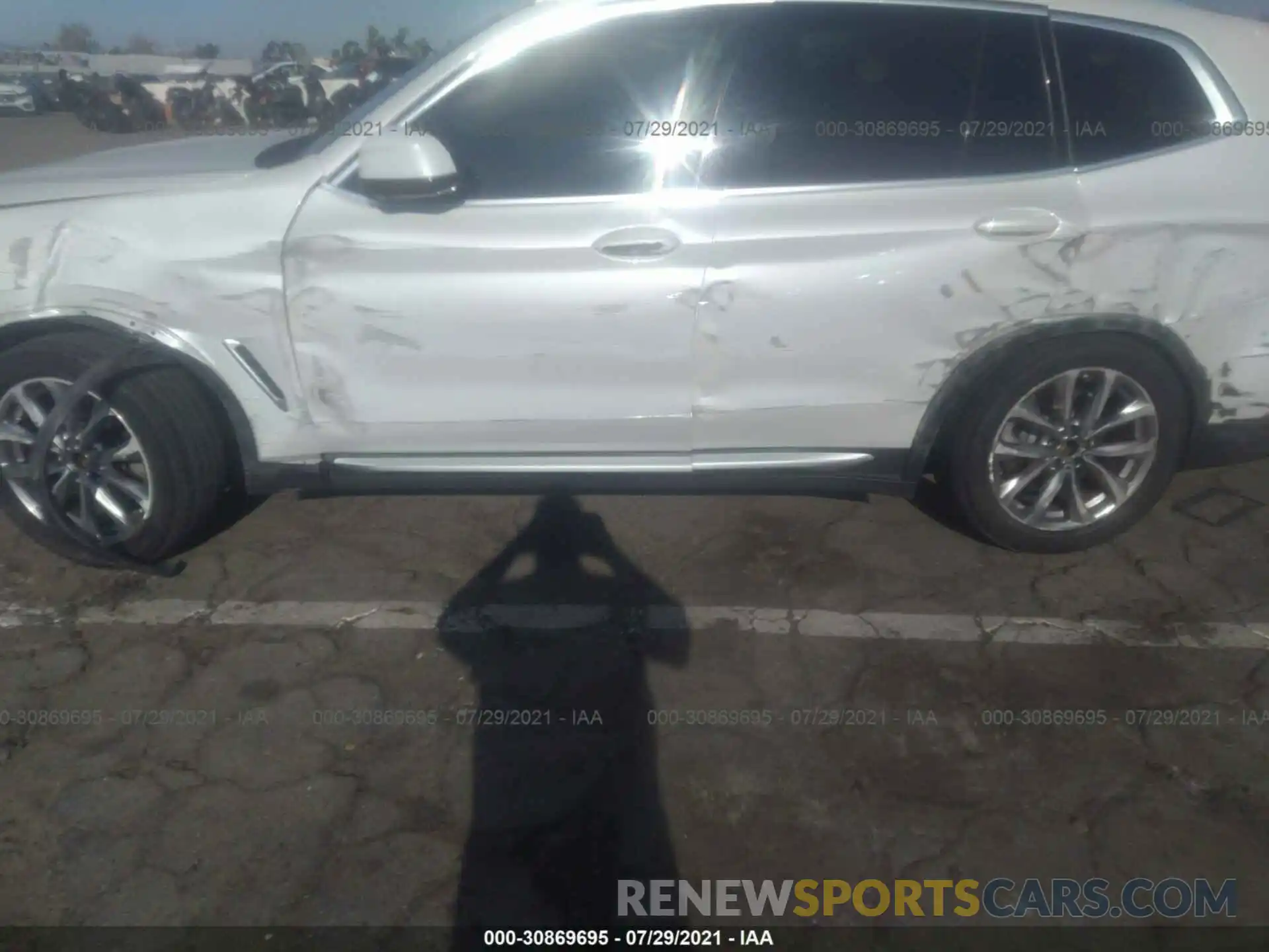 6 Photograph of a damaged car 5UXTR7C5XKLF23743 BMW X3 2019