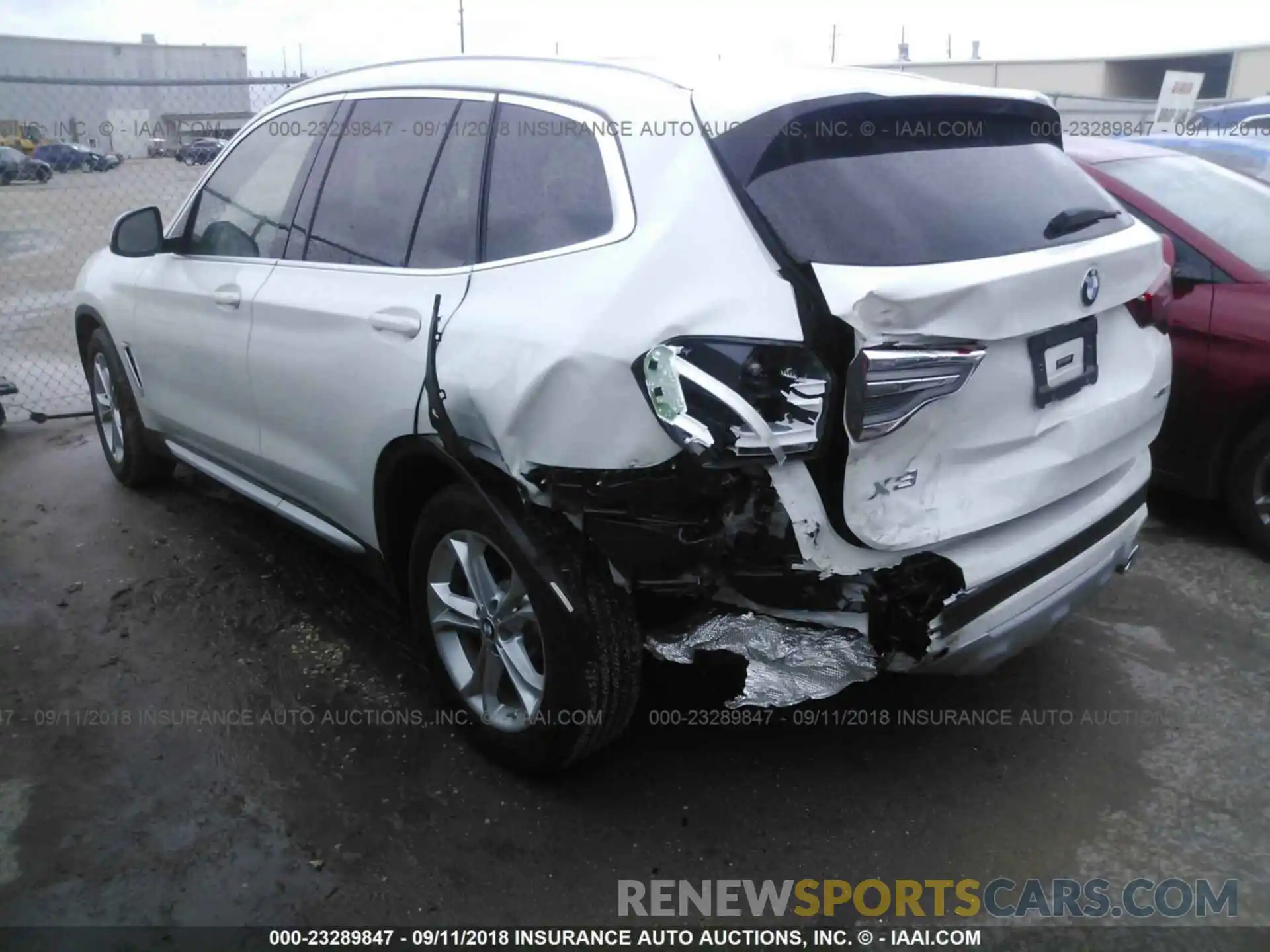 3 Photograph of a damaged car 5UXTR7C5XKLF25007 Bmw X3 2019