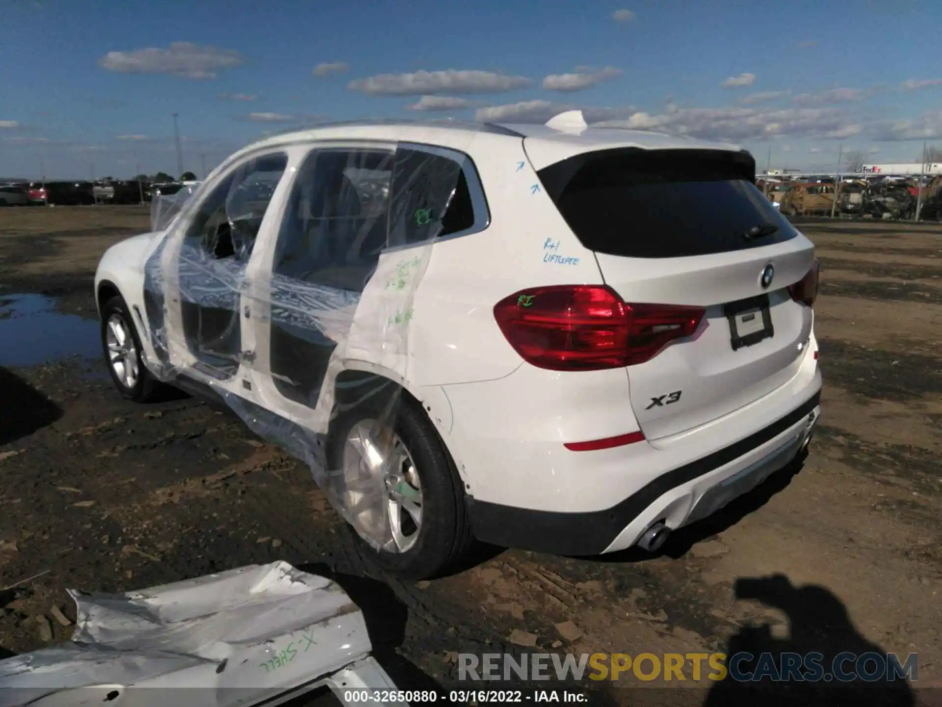 3 Photograph of a damaged car 5UXTR7C5XKLF27002 BMW X3 2019