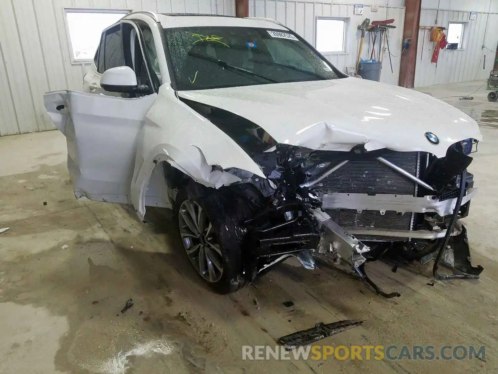1 Фотография поврежденного автомобиля 5UXTR7C5XKLF27145 BMW X3 2019