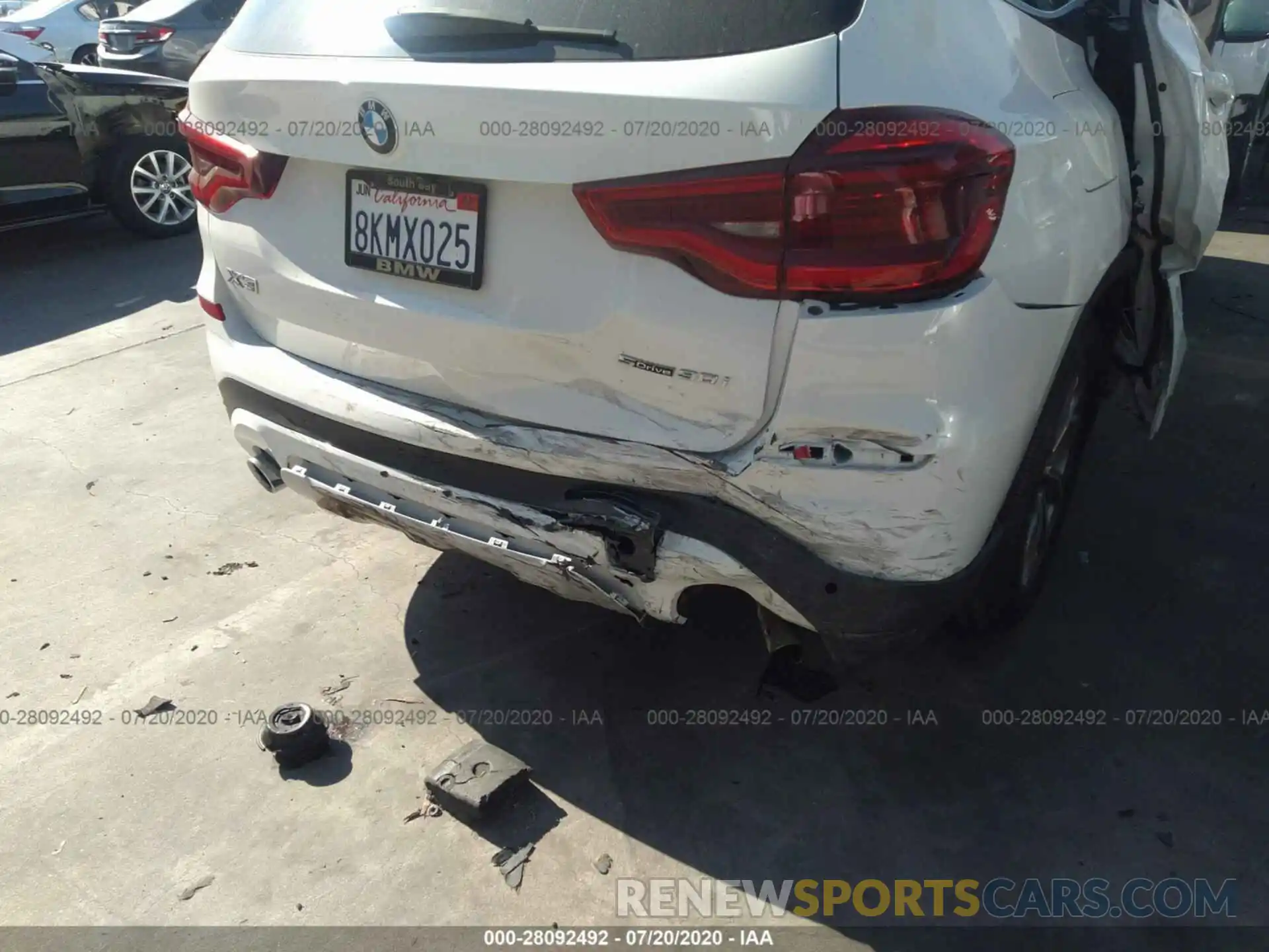 6 Photograph of a damaged car 5UXTR7C5XKLF27758 BMW X3 2019