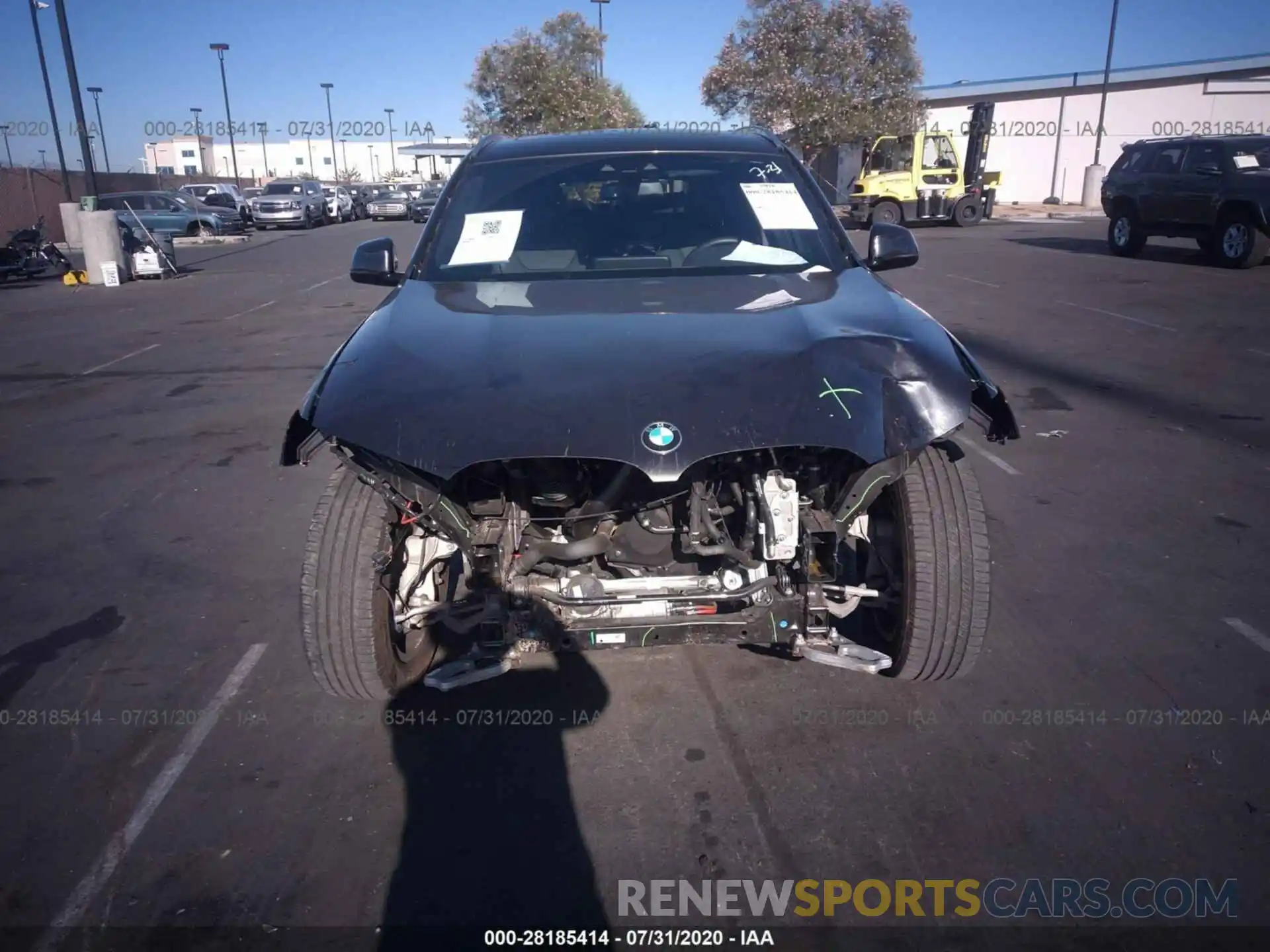 6 Photograph of a damaged car 5UXTR7C5XKLF28800 BMW X3 2019