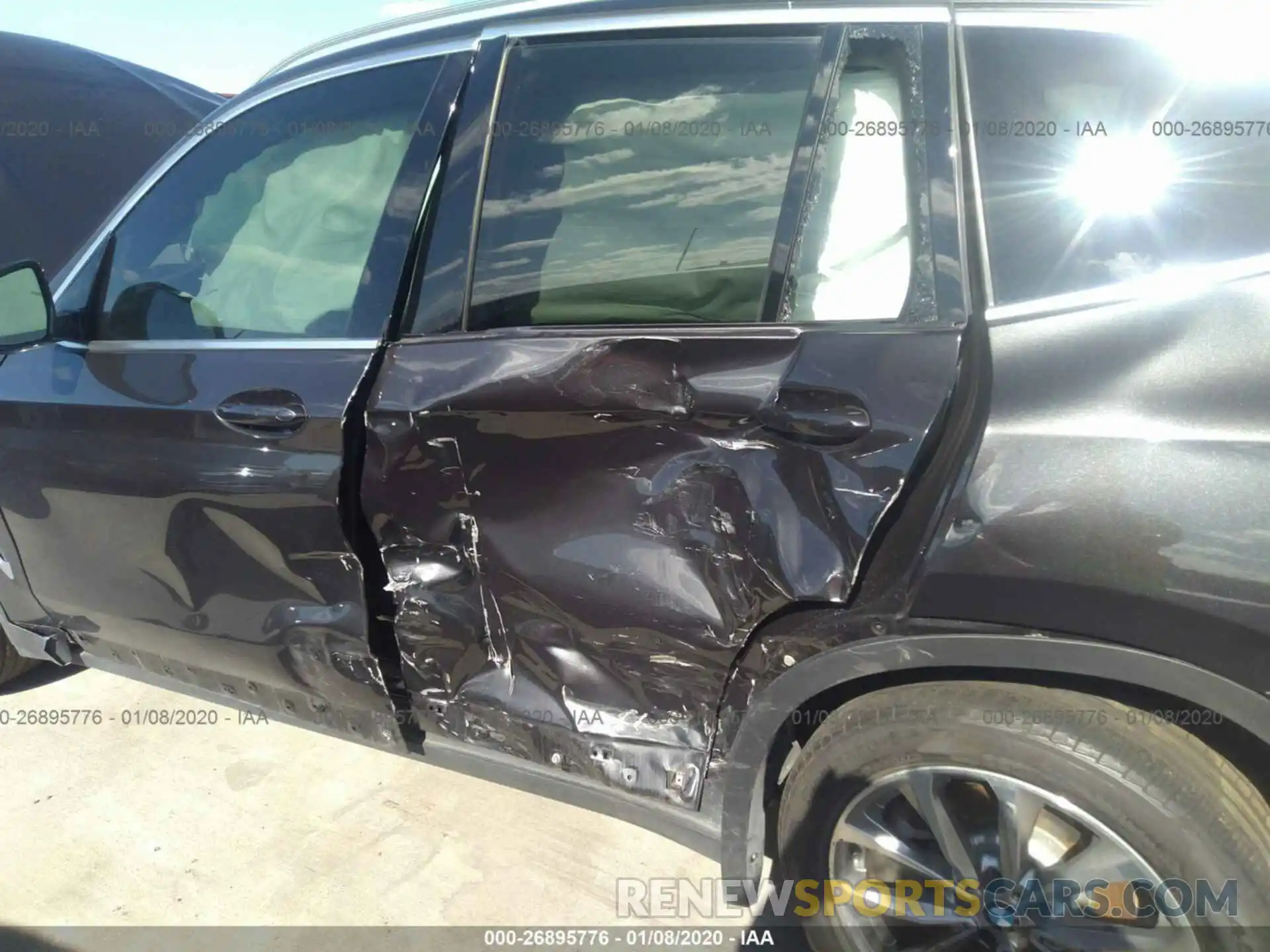 6 Photograph of a damaged car 5UXTR7C5XKLF29249 BMW X3 2019