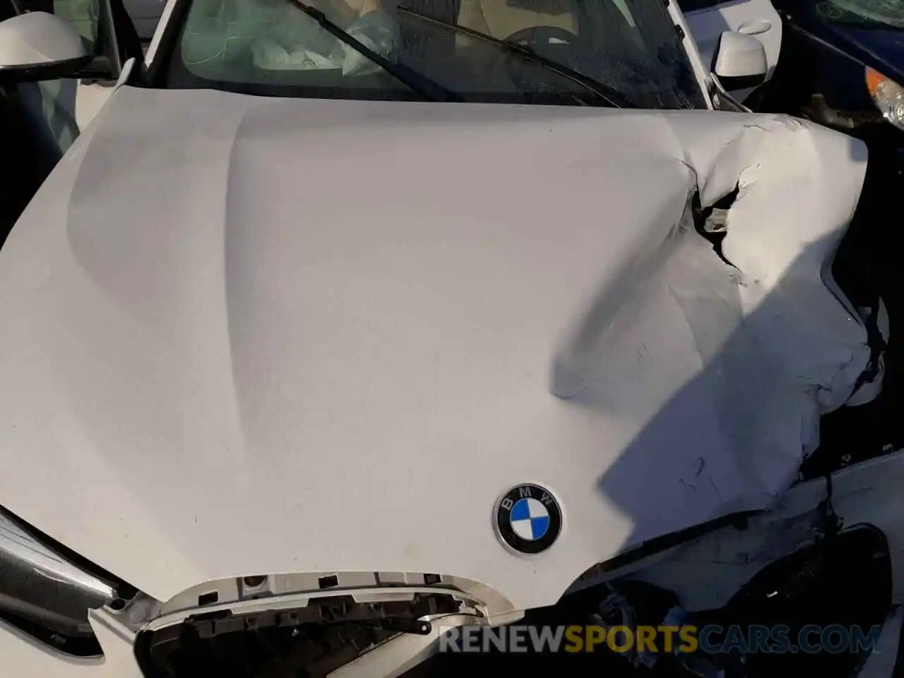 7 Photograph of a damaged car 5UXTR7C5XKLF30157 BMW X3 2019