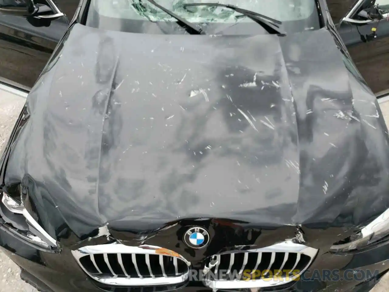 7 Photograph of a damaged car 5UXTR7C5XKLF30417 BMW X3 2019