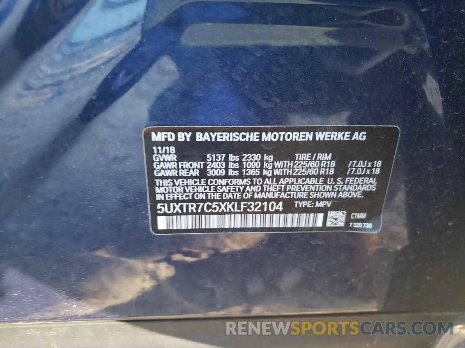 10 Photograph of a damaged car 5UXTR7C5XKLF32104 BMW X3 2019