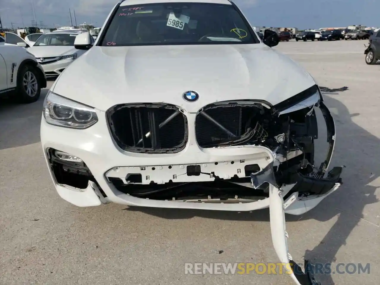 9 Photograph of a damaged car 5UXTR7C5XKLF32667 BMW X3 2019