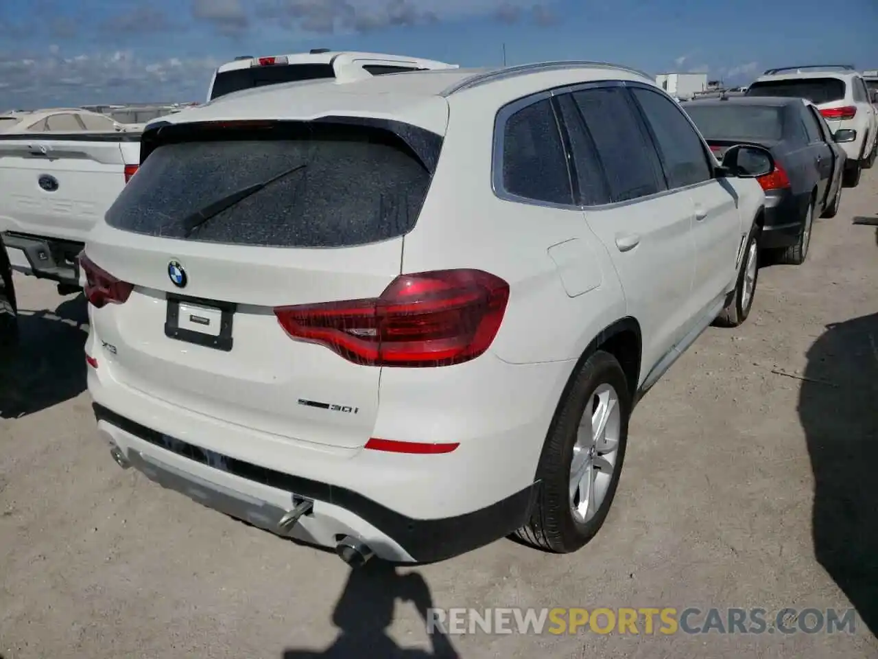 4 Photograph of a damaged car 5UXTR7C5XKLF35455 BMW X3 2019