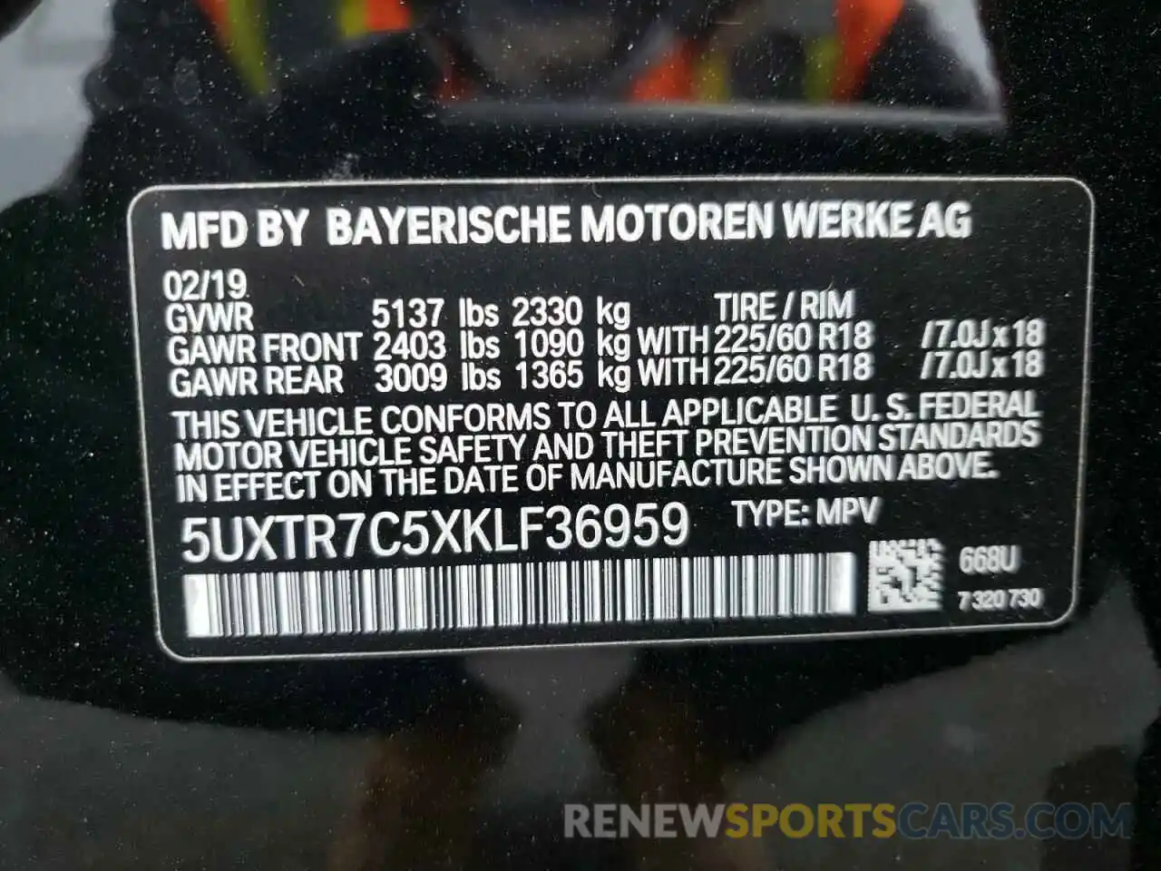 10 Photograph of a damaged car 5UXTR7C5XKLF36959 BMW X3 2019