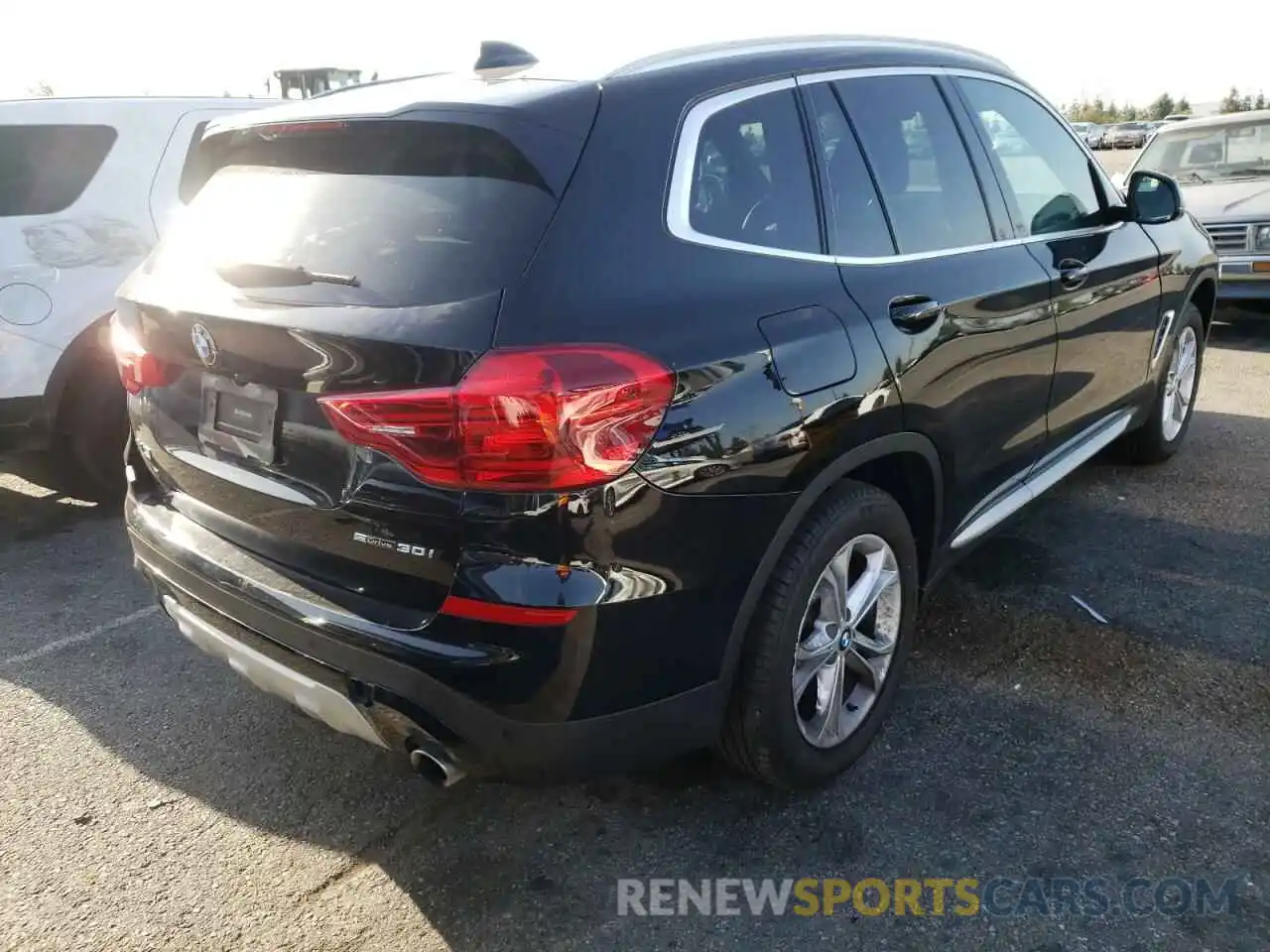 4 Photograph of a damaged car 5UXTR7C5XKLF36959 BMW X3 2019