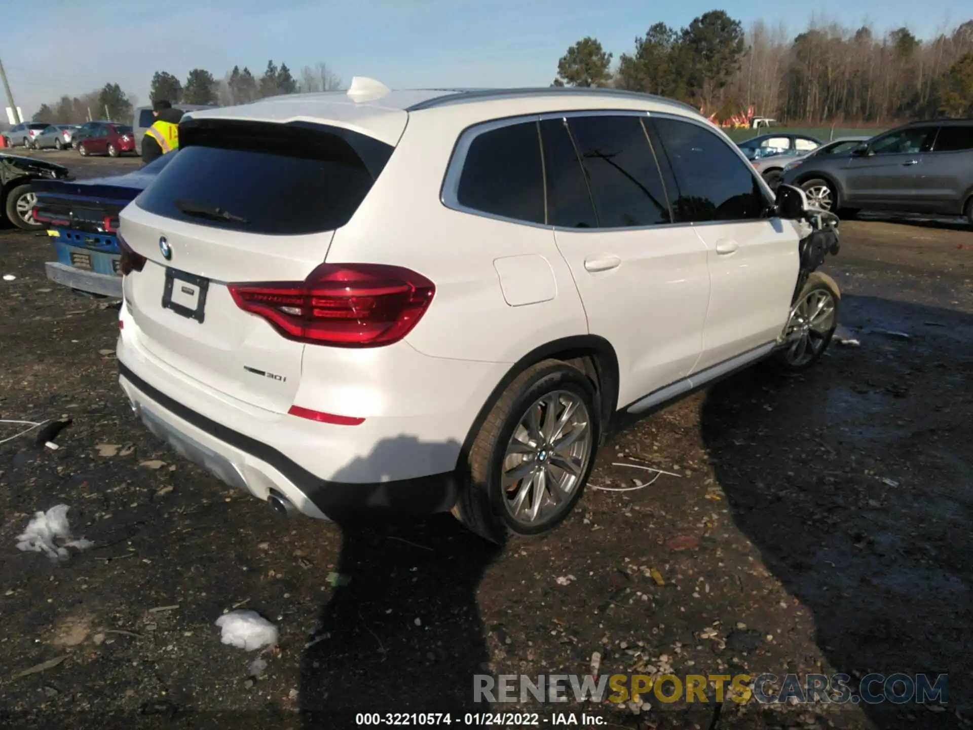 4 Photograph of a damaged car 5UXTR7C5XKLF37335 BMW X3 2019