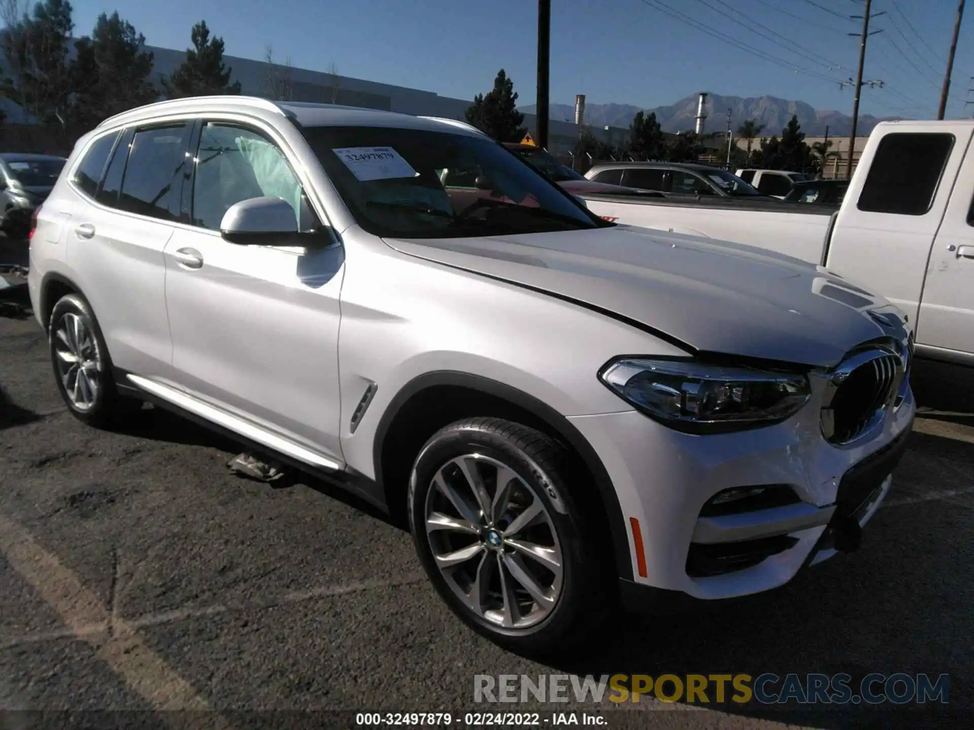 1 Photograph of a damaged car 5UXTR7C5XKLR52054 BMW X3 2019