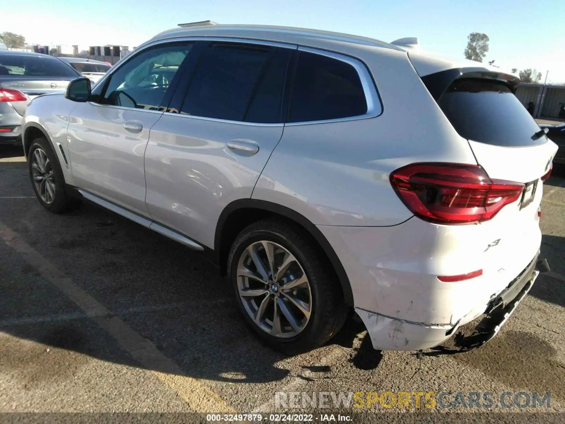 3 Photograph of a damaged car 5UXTR7C5XKLR52054 BMW X3 2019