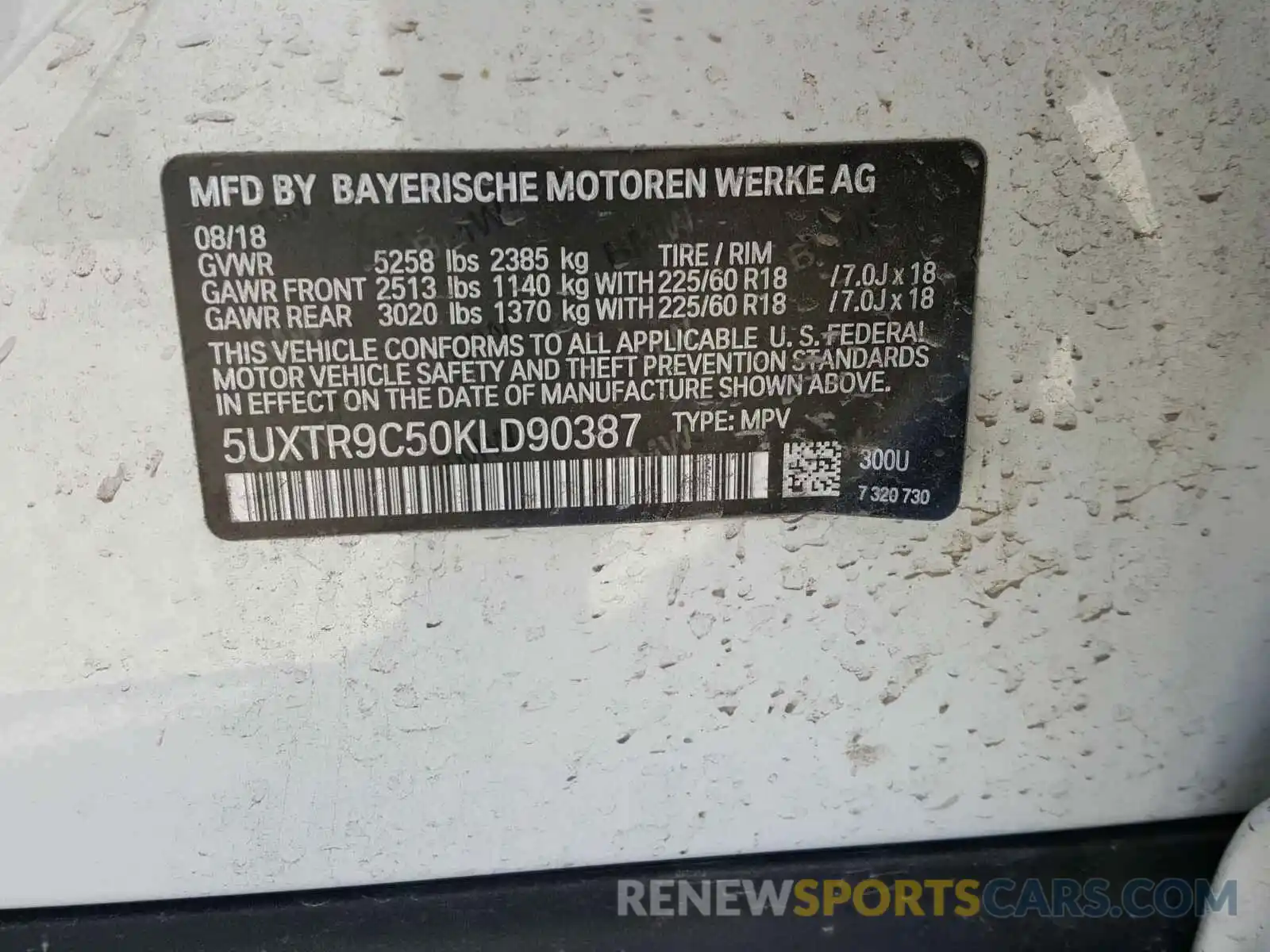 10 Photograph of a damaged car 5UXTR9C50KLD90387 BMW X3 2019
