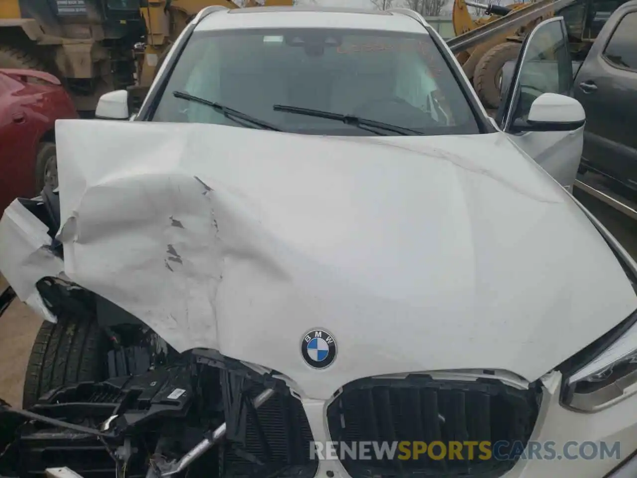 7 Photograph of a damaged car 5UXTR9C50KLD94570 BMW X3 2019