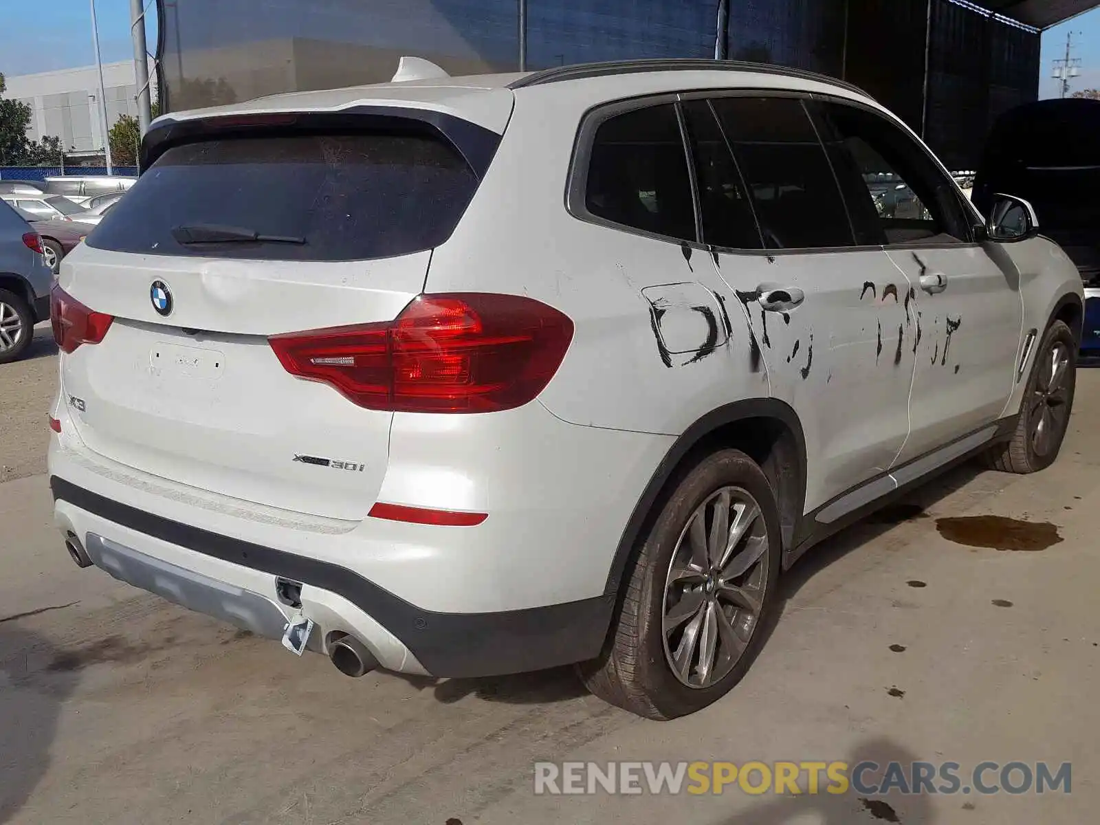 4 Photograph of a damaged car 5UXTR9C50KLD96125 BMW X3 2019