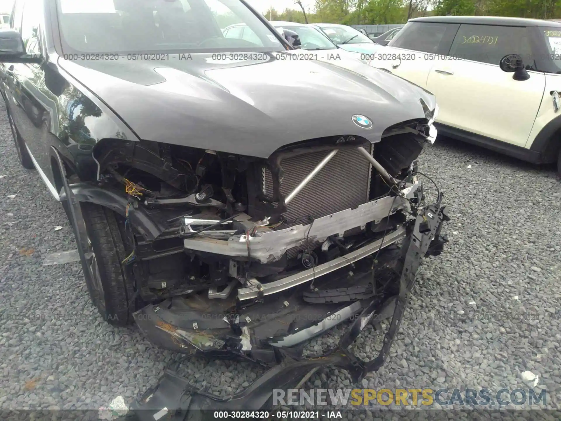 6 Photograph of a damaged car 5UXTR9C50KLD98716 BMW X3 2019