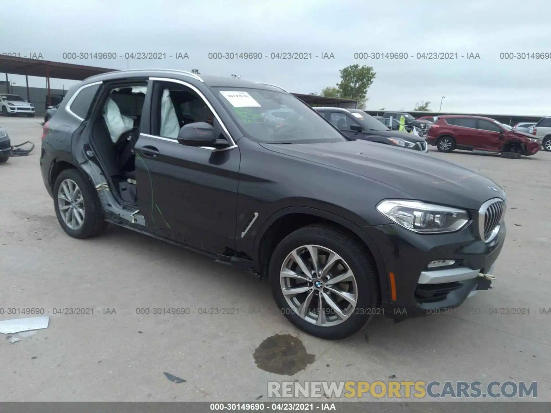 1 Photograph of a damaged car 5UXTR9C50KLE14333 BMW X3 2019