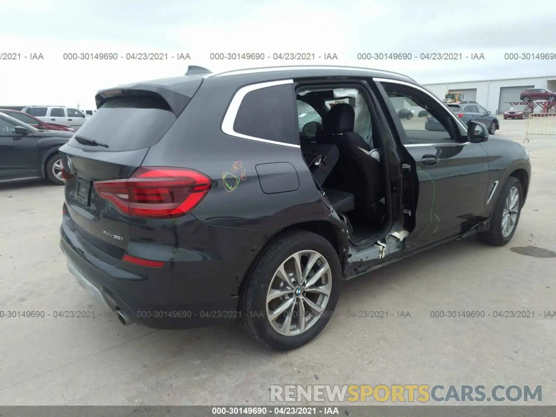 4 Photograph of a damaged car 5UXTR9C50KLE14333 BMW X3 2019