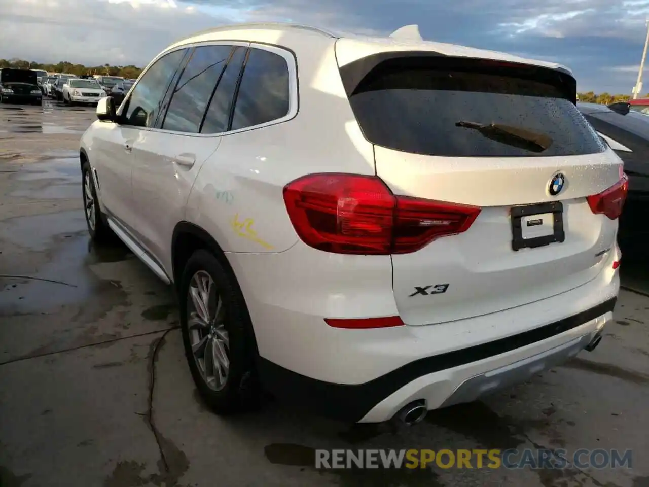 3 Photograph of a damaged car 5UXTR9C50KLE15773 BMW X3 2019