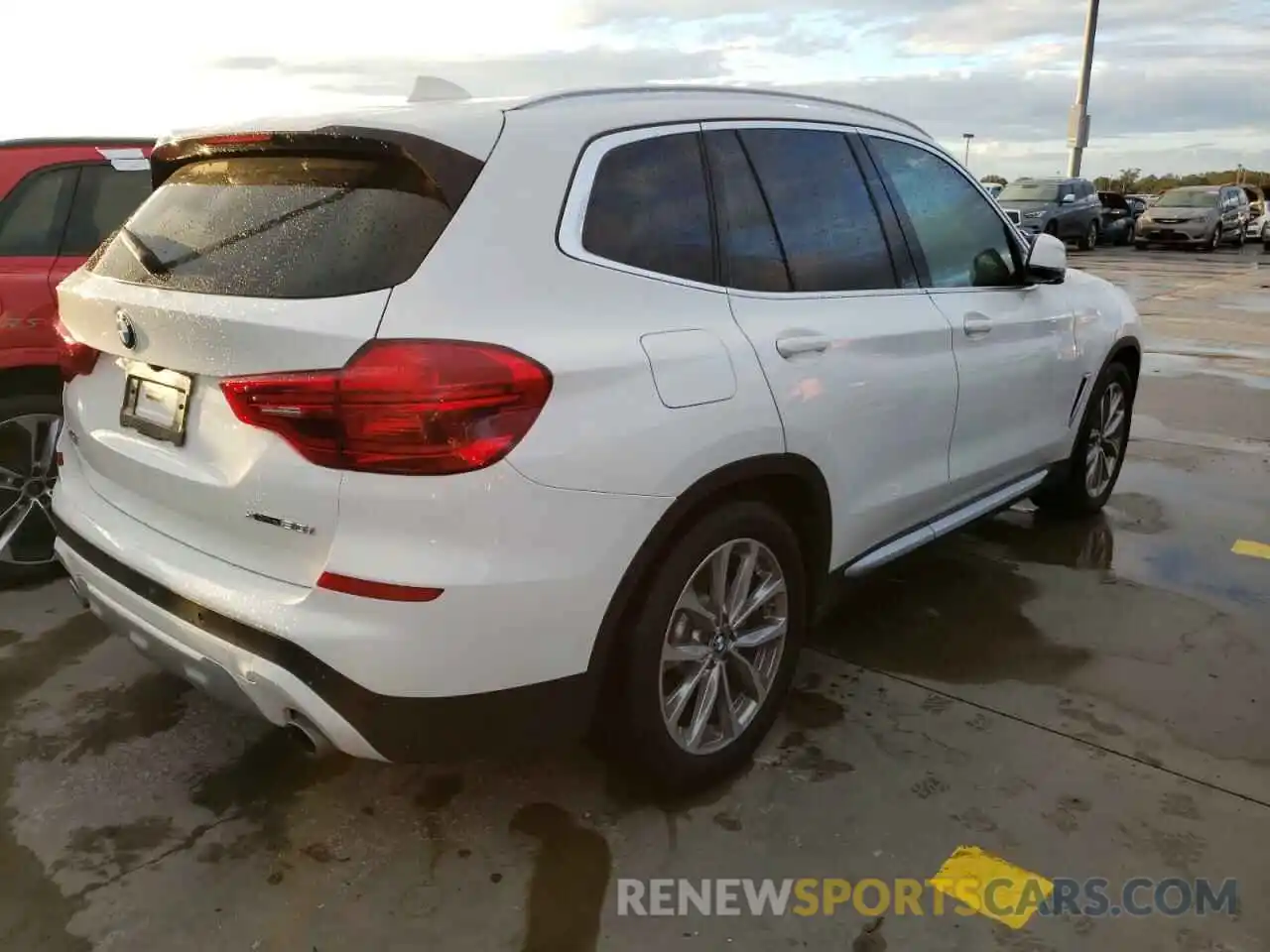 4 Photograph of a damaged car 5UXTR9C50KLE15773 BMW X3 2019