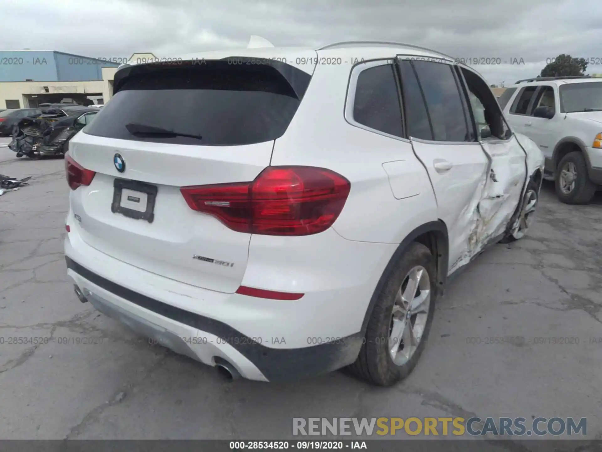 4 Photograph of a damaged car 5UXTR9C50KLE16969 BMW X3 2019