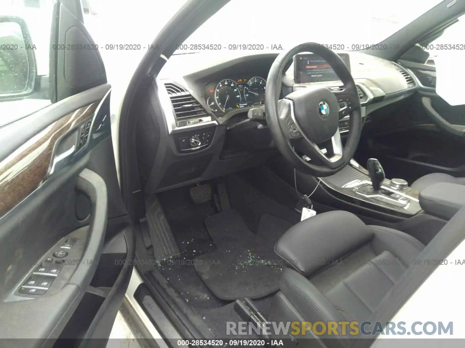 5 Photograph of a damaged car 5UXTR9C50KLE16969 BMW X3 2019