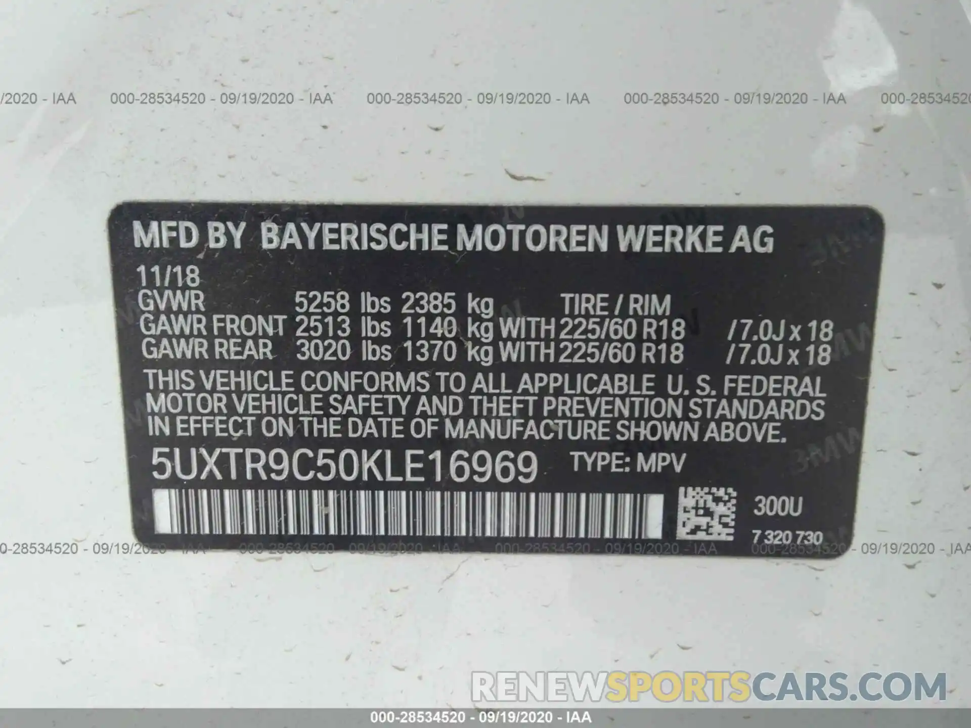 9 Photograph of a damaged car 5UXTR9C50KLE16969 BMW X3 2019