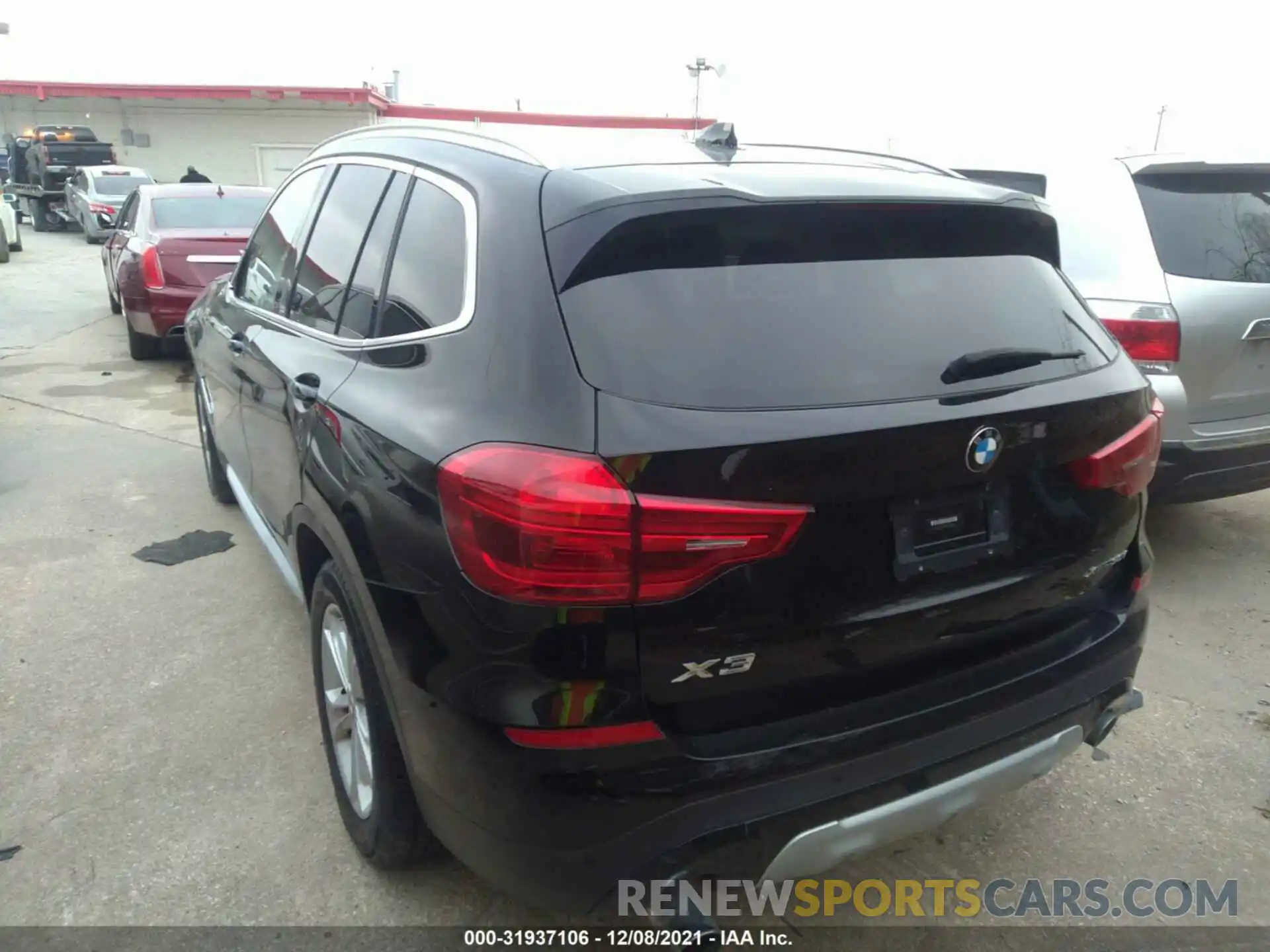 3 Photograph of a damaged car 5UXTR9C50KLE18236 BMW X3 2019